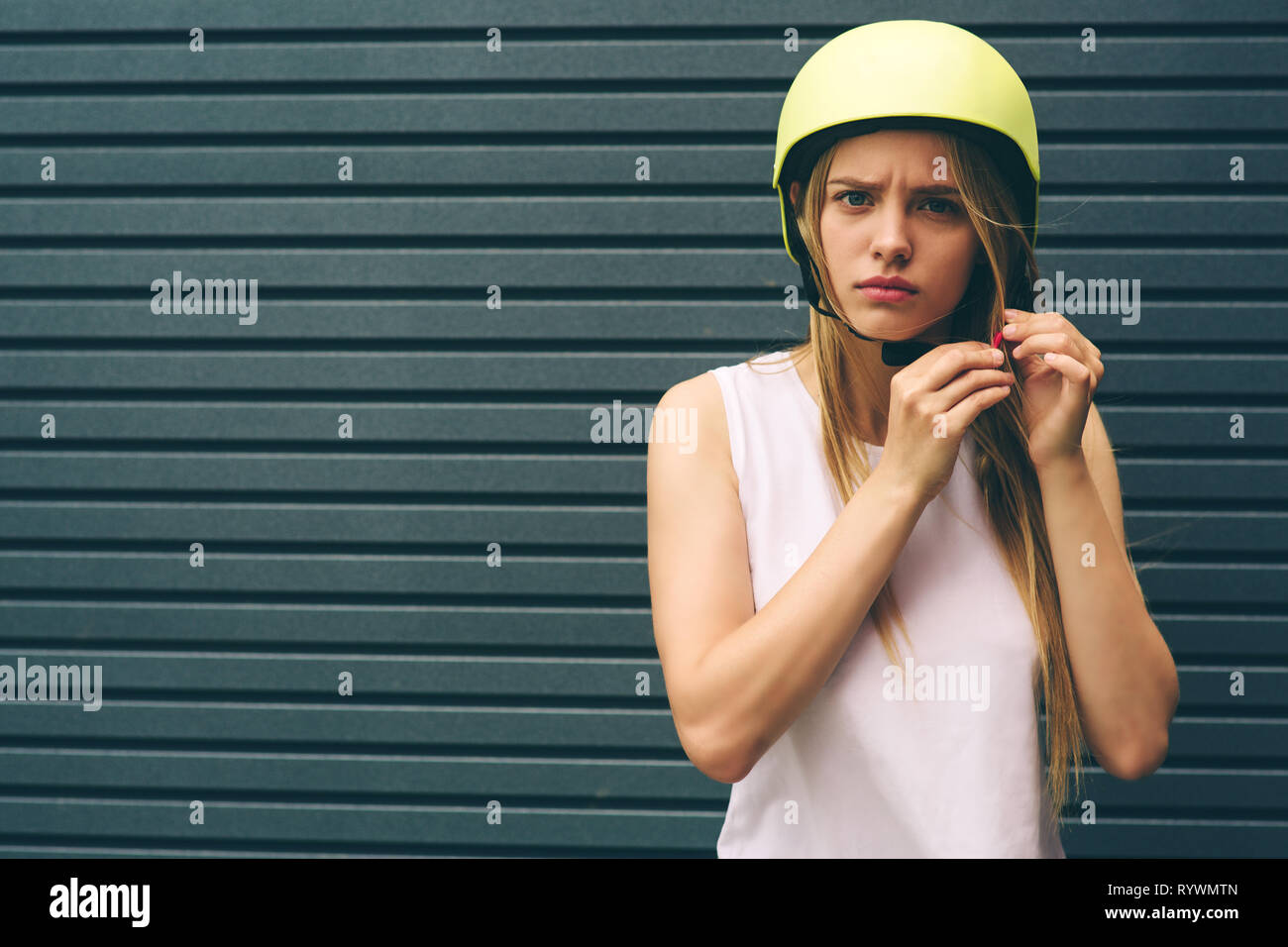 Female skateboarding helmet hi-res stock photography and images - Alamy