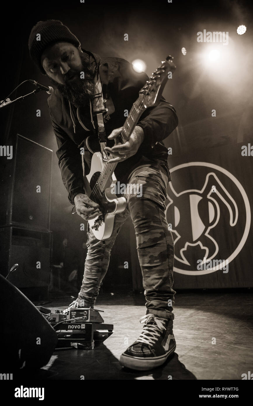 Alien ant farm drummer hi-res stock photography and images - Alamy