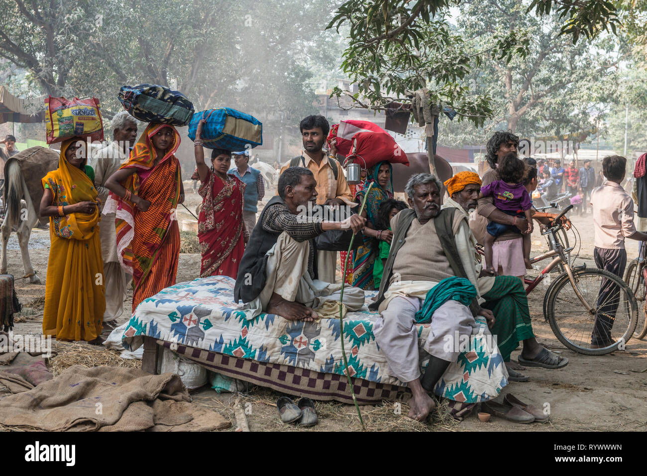 SONPUR, BIHAR, INDIA-November 30, 2015. vistors from the countryside on the annual Sonepur cattle fair, the biggest of it kind in Asia Stock Photo
