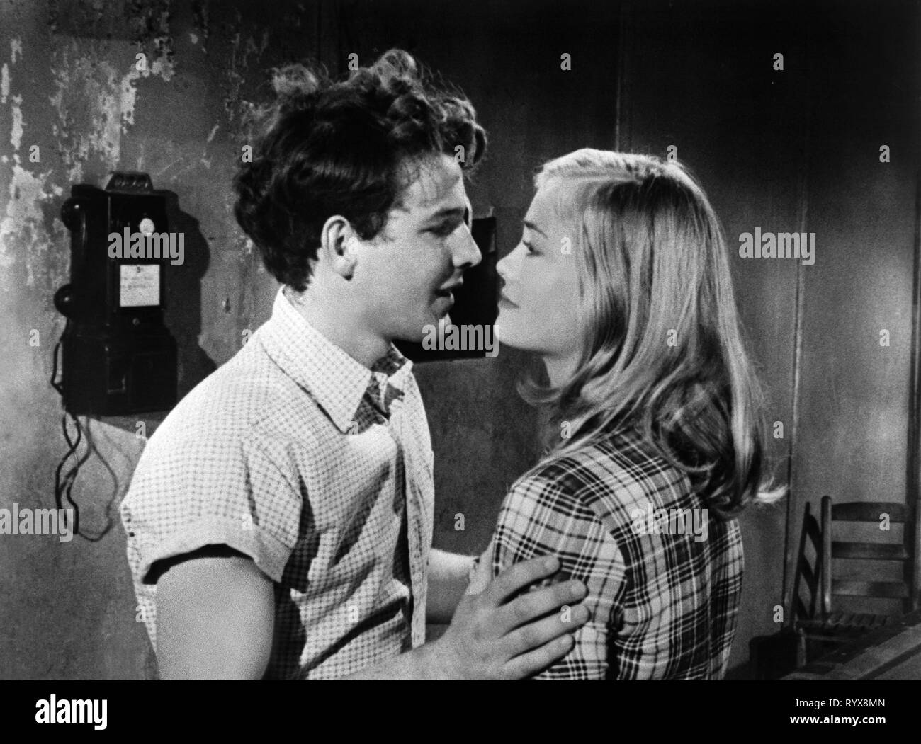 BOTTOMS,SHEPHERD, THE LAST PICTURE SHOW, 1971 Stock Photo