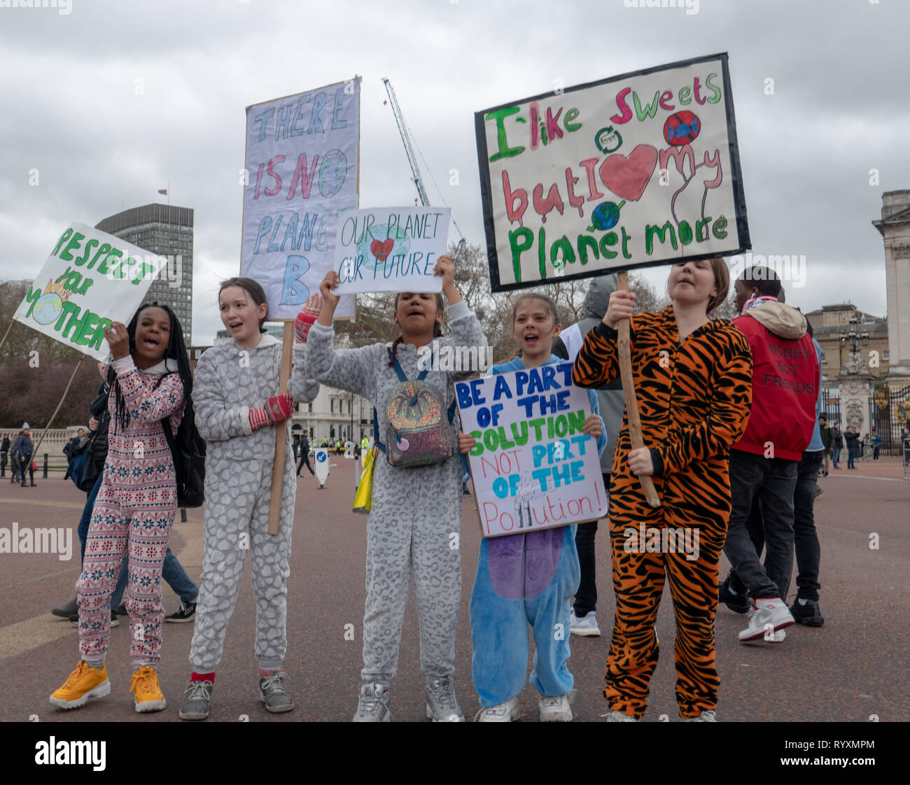 London, United Kingdom. 15th Mar 2019. Student Strike for Climate Change in Parlament Square and Buckingham Palace Credit: Vincenzo Lullo Credit: Vincenzo Lullo/Alamy Live News Stock Photo