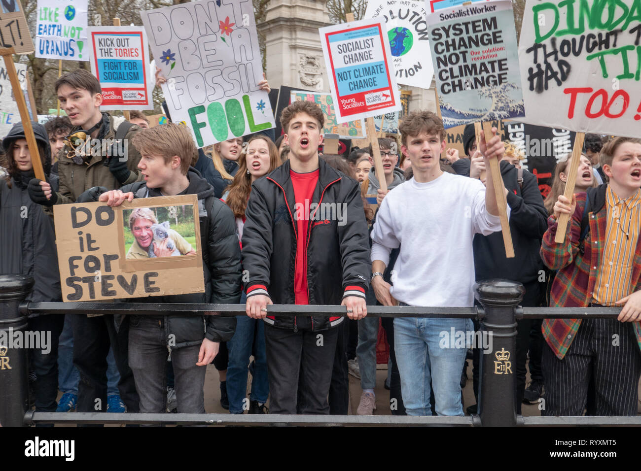 London, United Kingdom. 15th Mar 2019. Student Strike for Climate Change in Parlament Square and Buckingham Palace Credit: Vincenzo Lullo Credit: Vincenzo Lullo/Alamy Live News Stock Photo