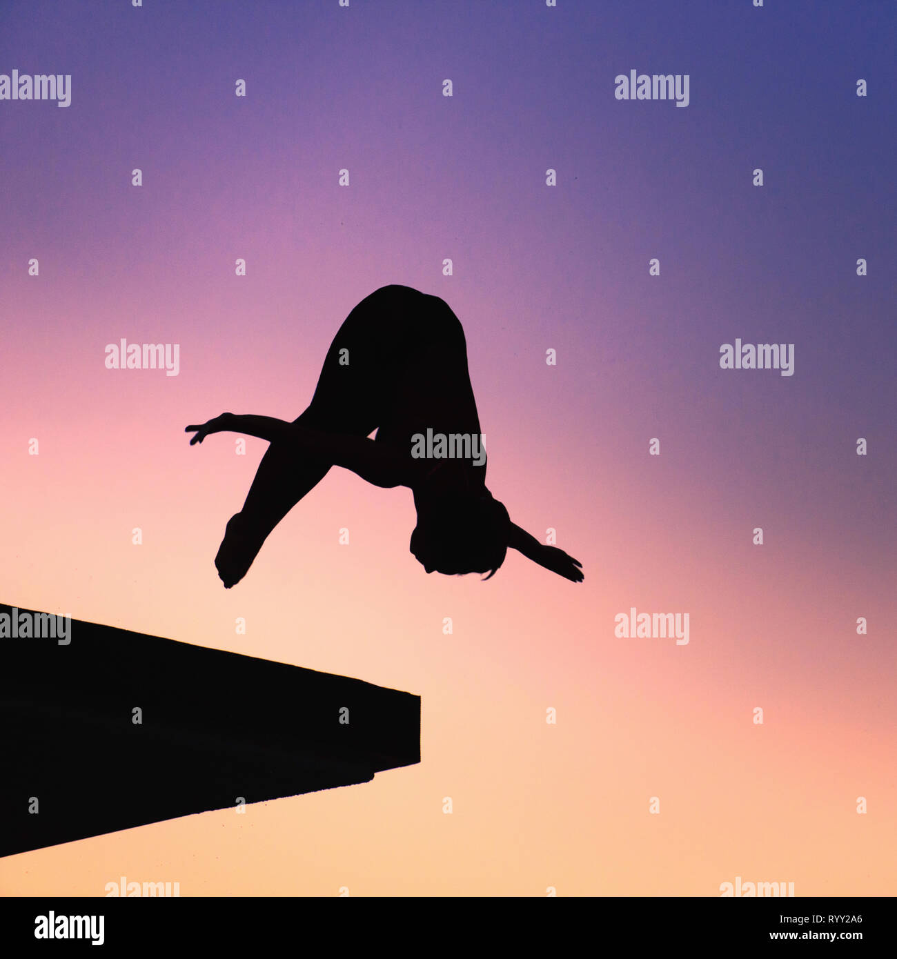 Female diver silhouette hi-res stock photography and images - Alamy