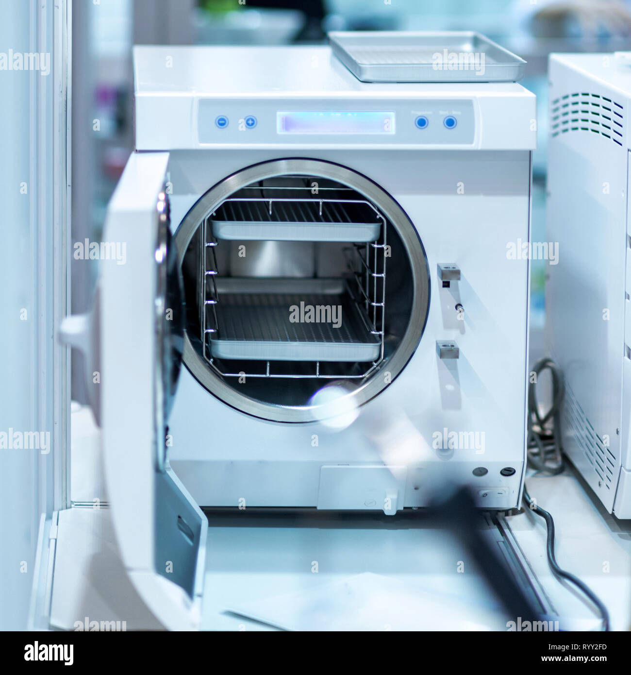 Autoclave hospital hires stock photography and images Alamy