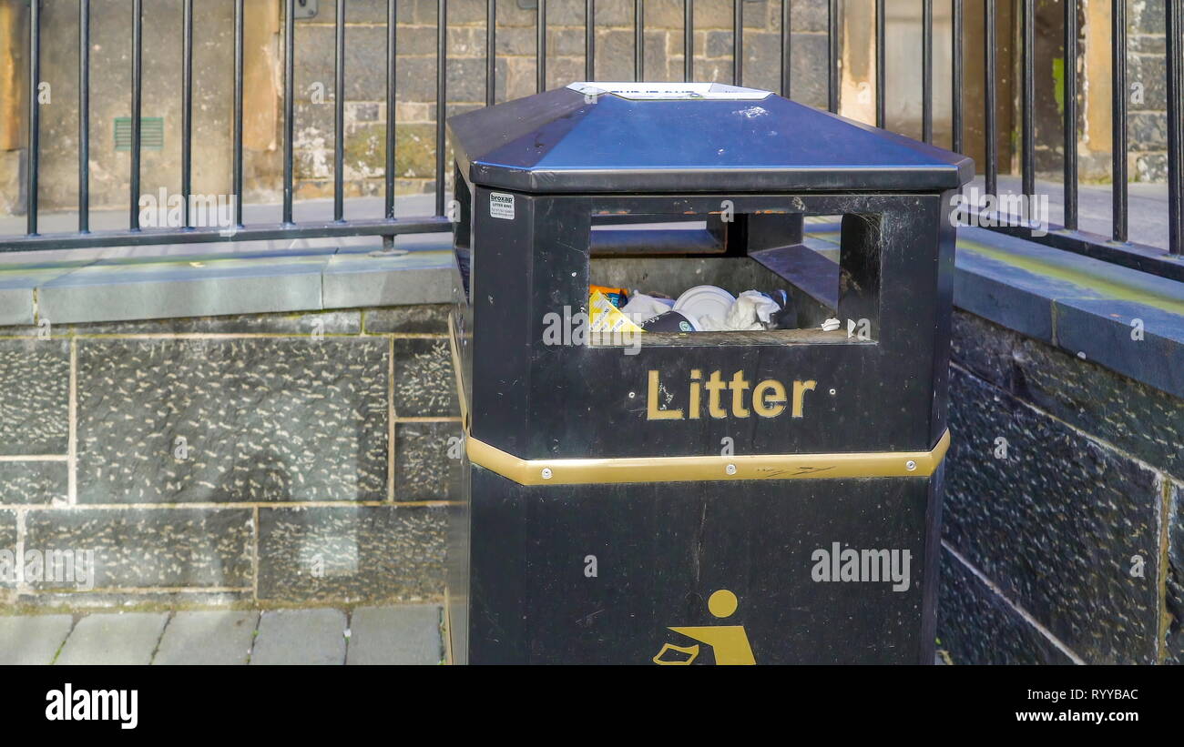 A litter sign on the garbage can on the streets of Belfast in Ireland