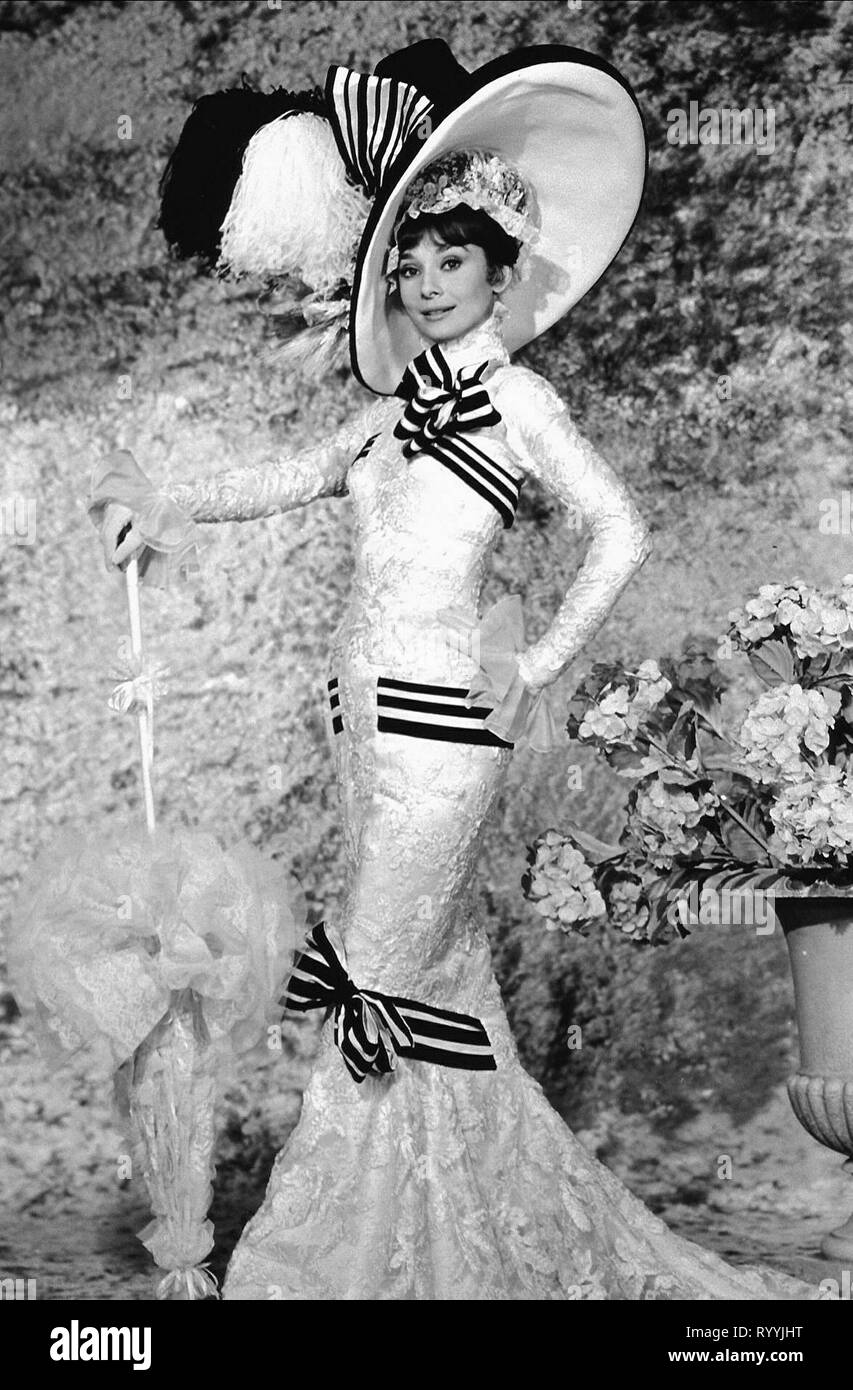 My Fair Lady My Fair Lady Prof. Higgins (Rex Harrison, 3.vl), Eliza  Doolitle (Audrey Hepburn,r) *** Local Caption *** 1964 Stock Photo - Alamy