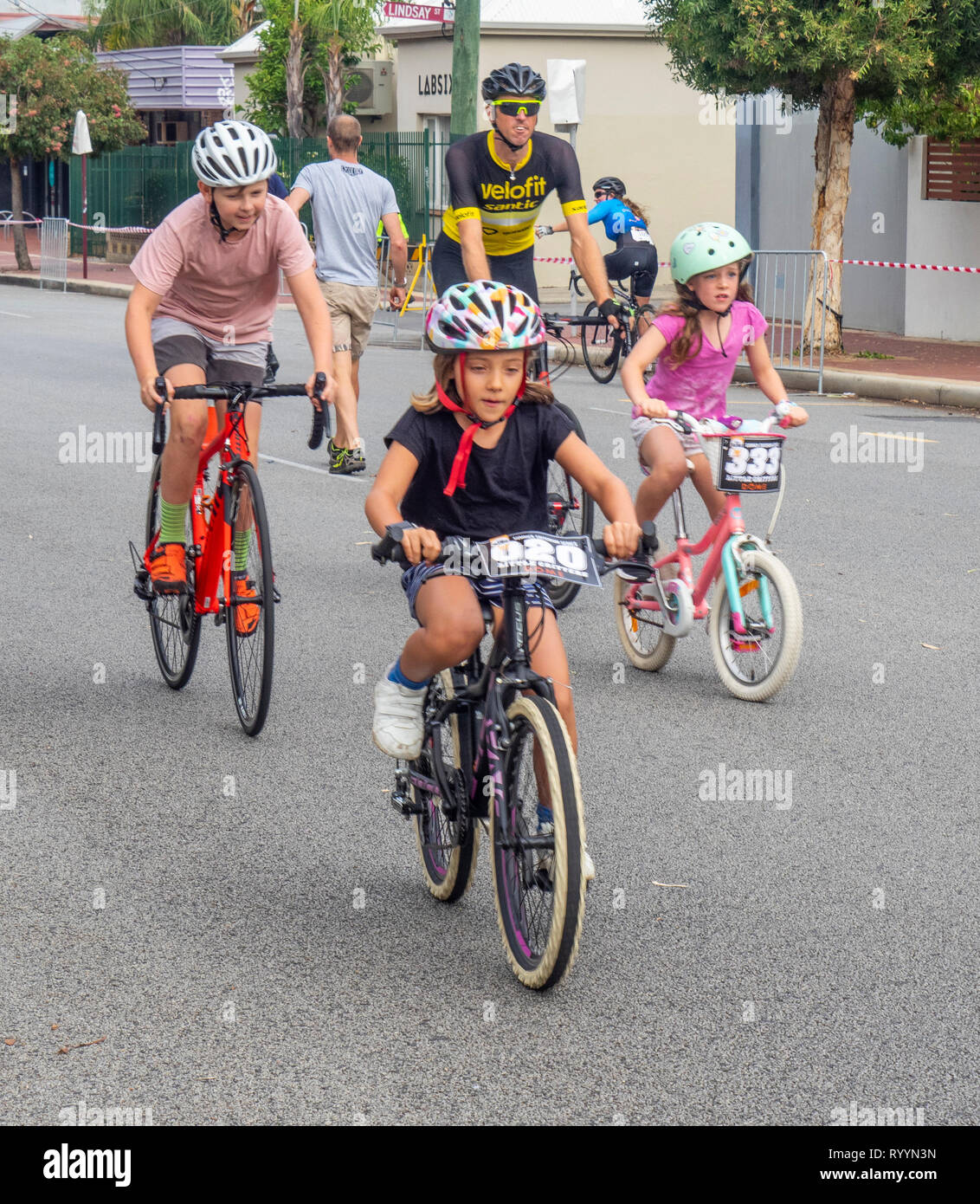 Children riding bikes australia hires stock photography and images Alamy