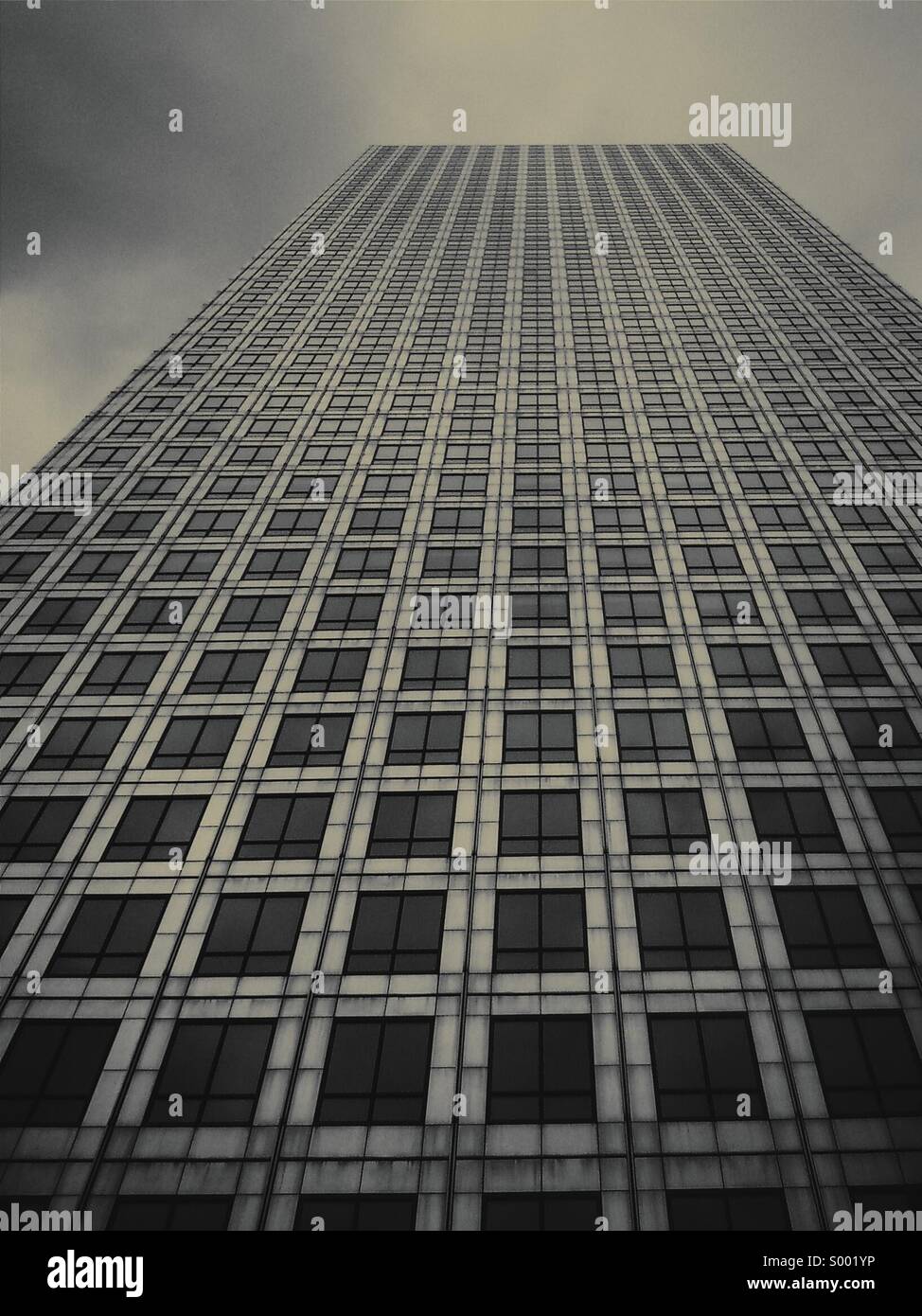 Looking up at One Canada Square Stock Photo