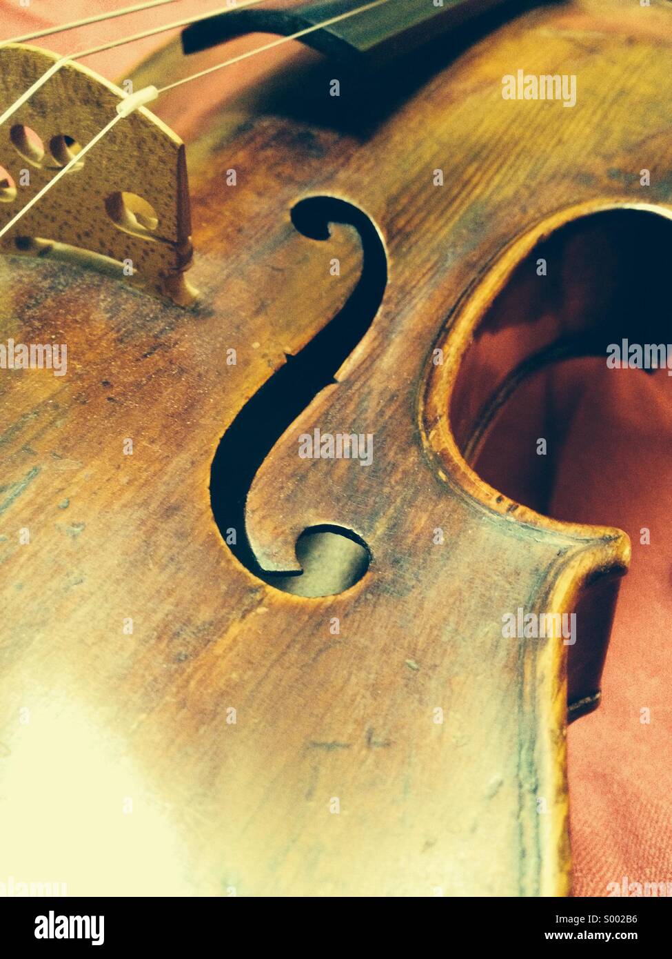 Violin, close up f hole Stock Photo Alamy