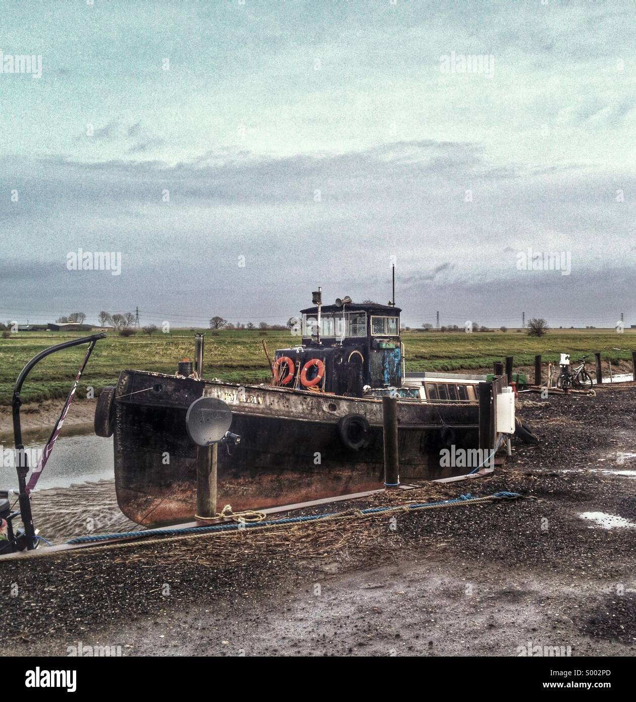 Old Houseboat, Faversham Creek, Kent,UK Stock Photo Alamy