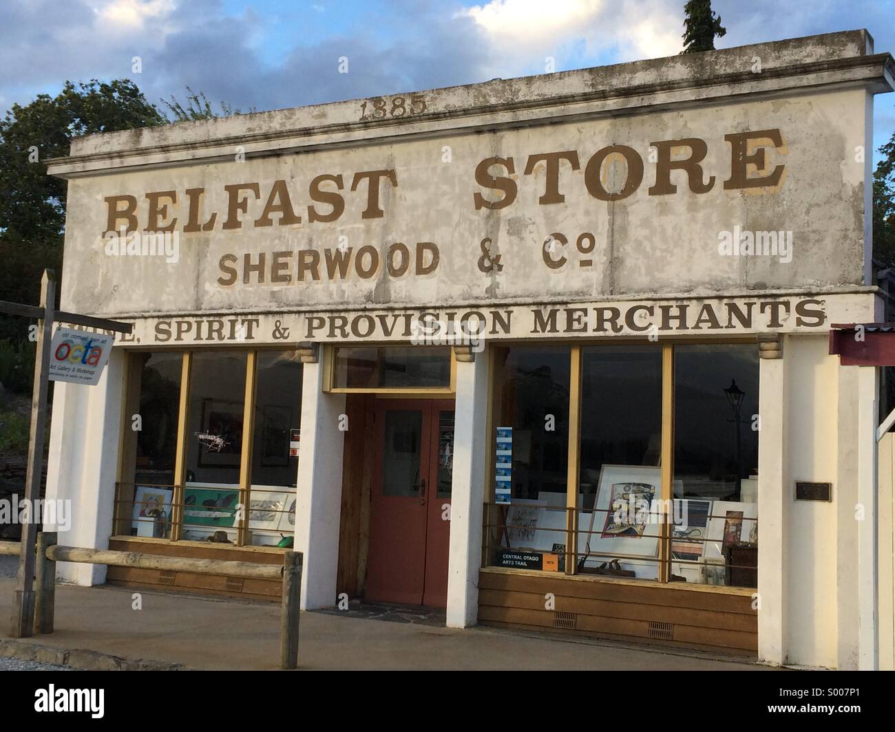 Old hardware store Cromwell New Zealand Stock Photo Alamy