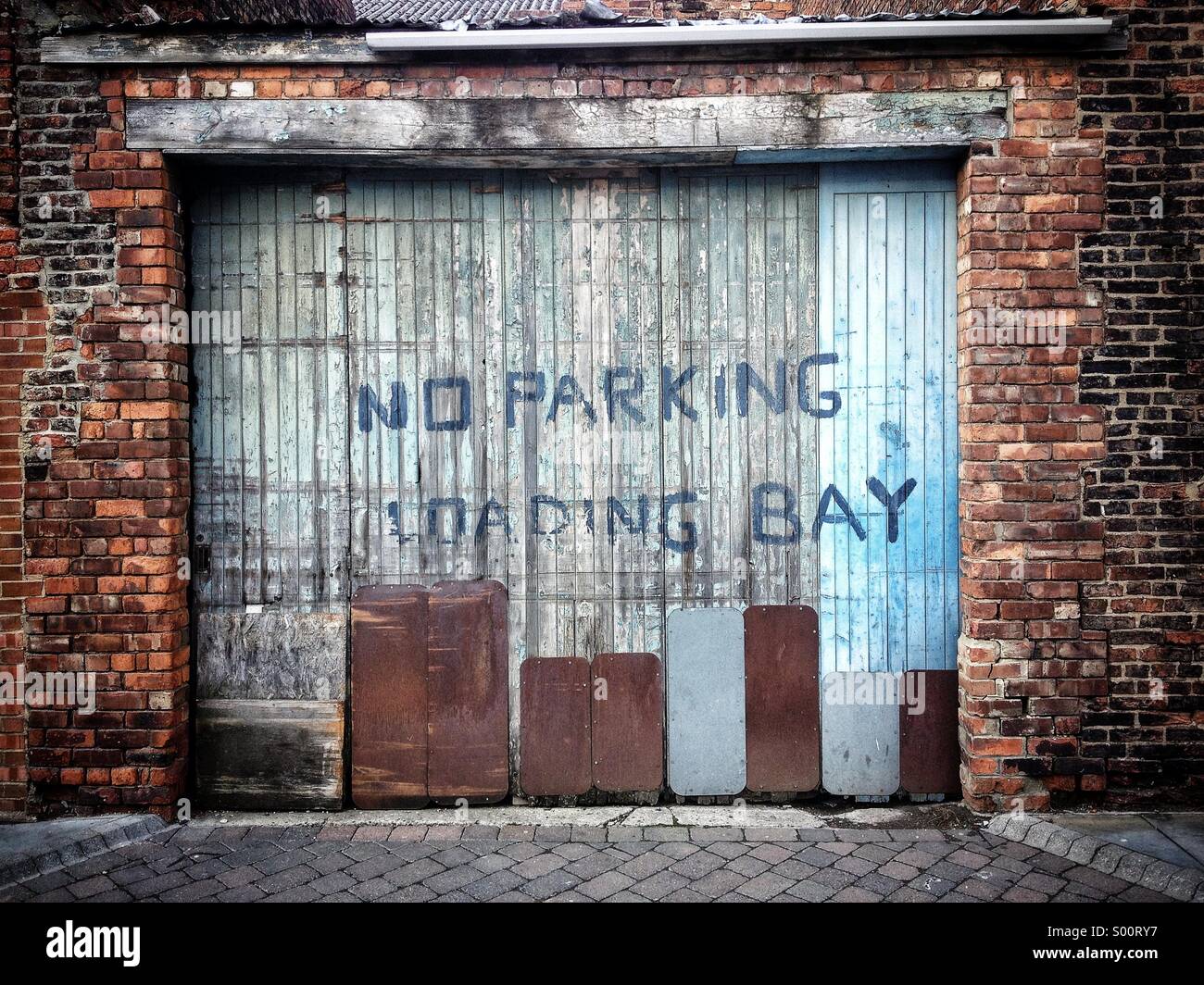 Loading bay parking hires stock photography and images Alamy