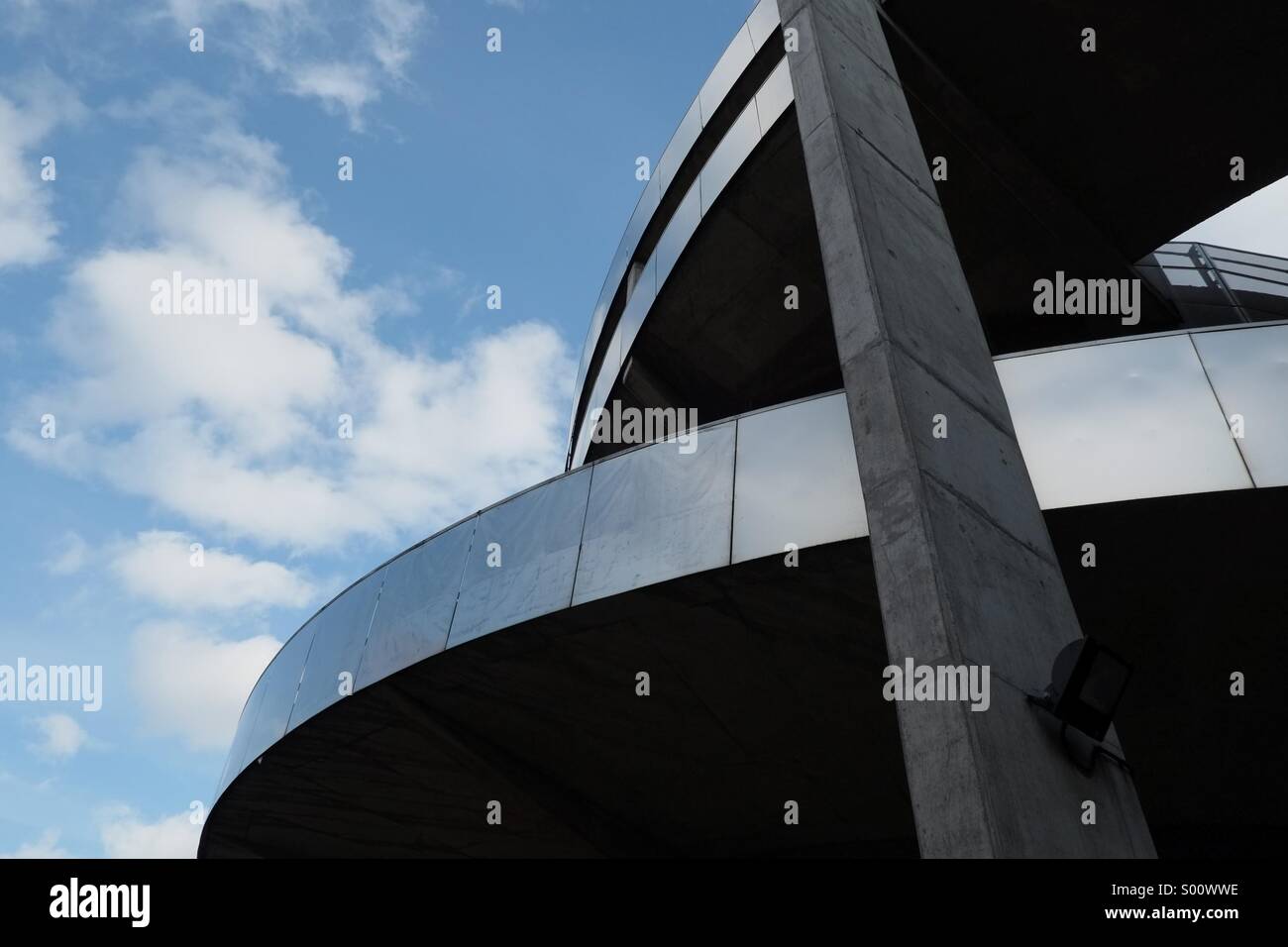 Concrete ramp hi-res stock photography and images - Alamy