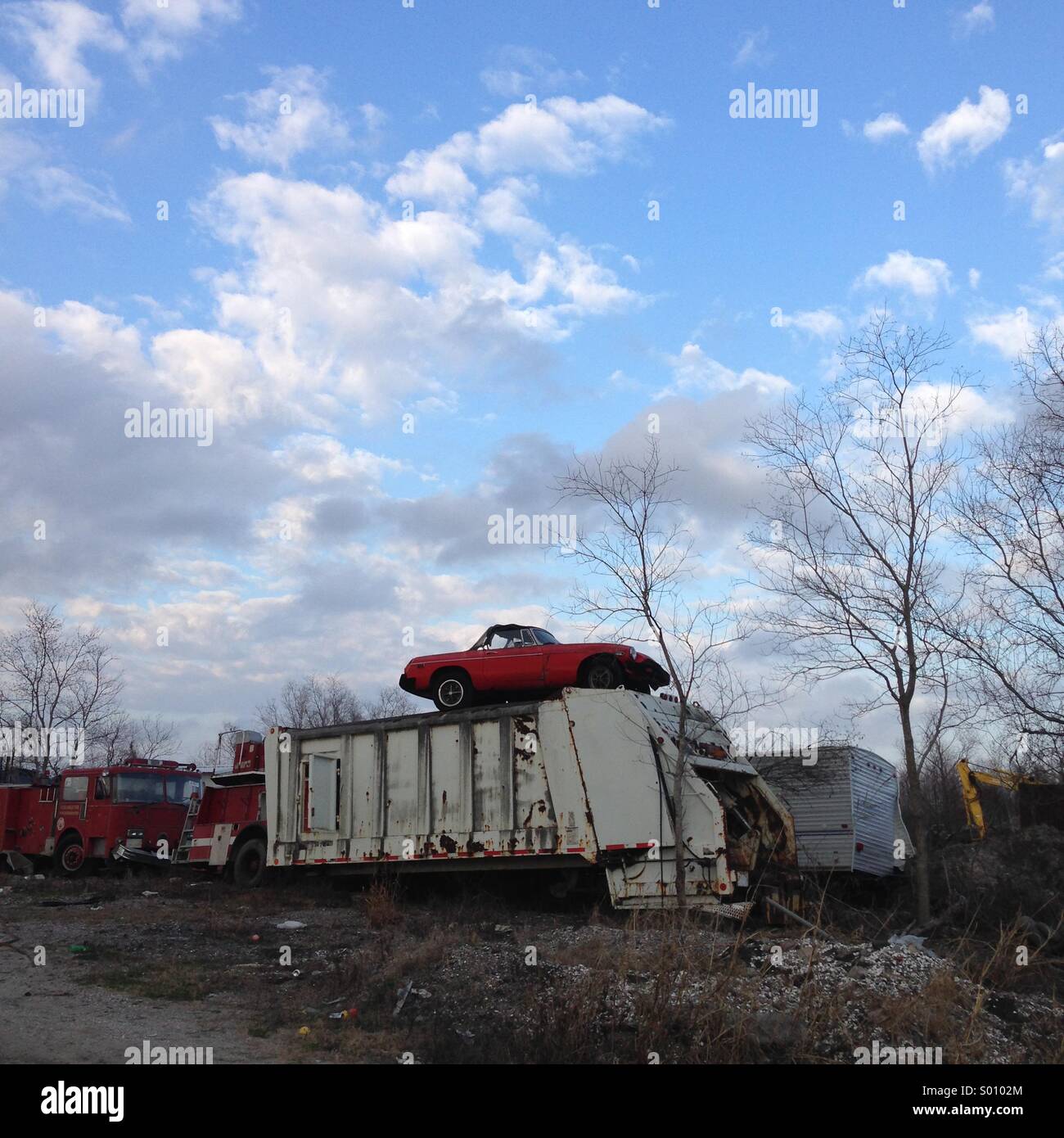 Junkyard car hi-res stock photography and images - Alamy