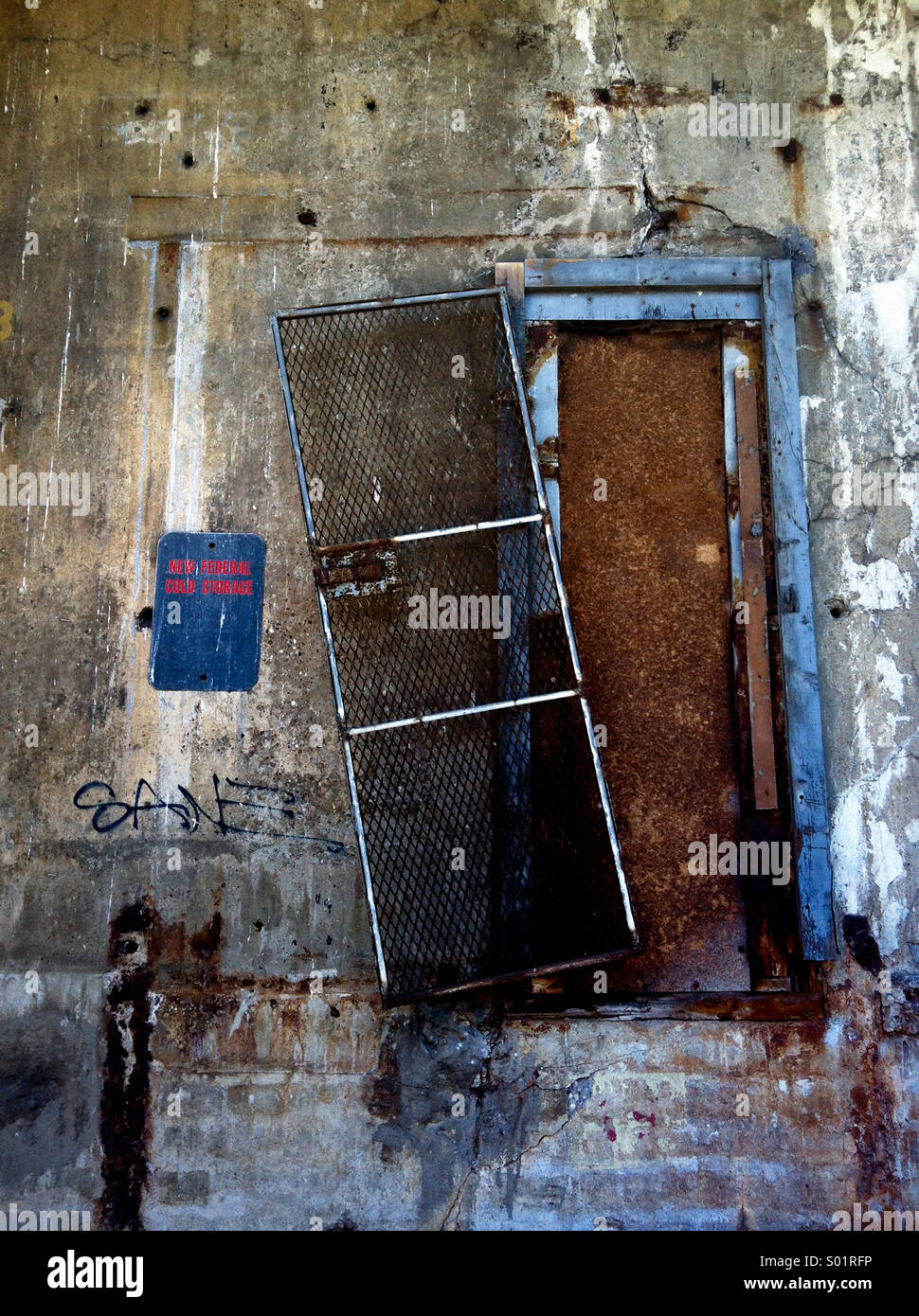 Door falling off hires stock photography and images Alamy