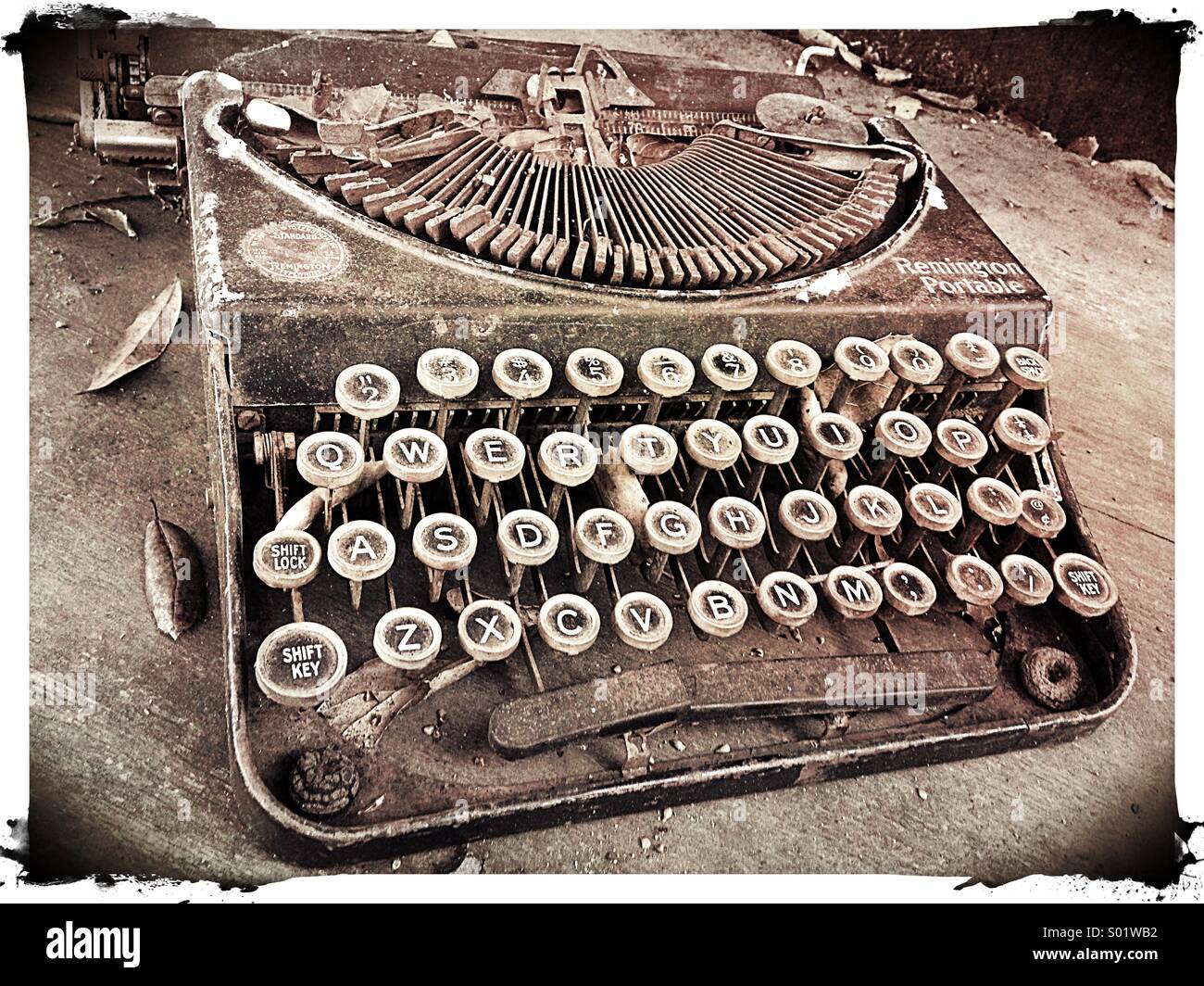 Old Manual Typewriter High Resolution Stock Photography and Images - Alamy