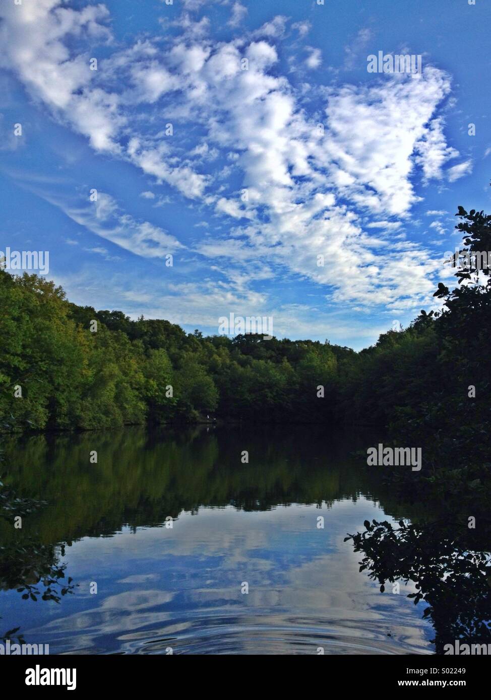 The Cascades, Lake Mohegan in Fairfield, CT in summer Stock Photo Alamy