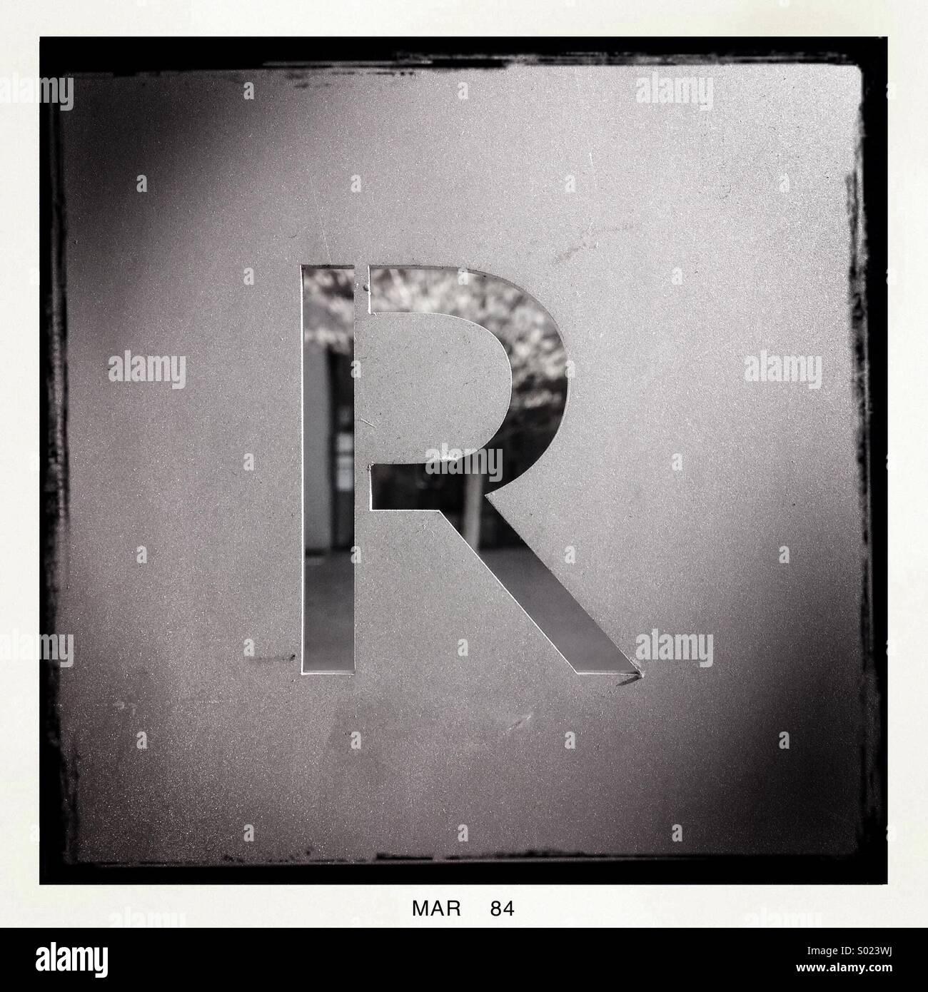 Metal cut out sign hi-res stock photography and images - Alamy