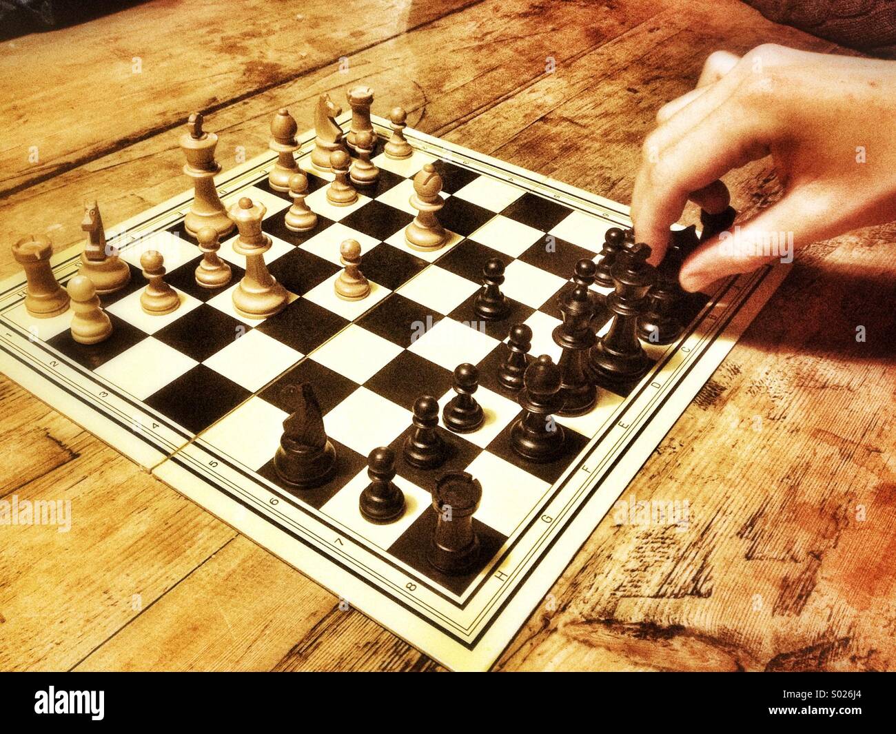 Chess board chess pieces hi res stock photography and images Alamy