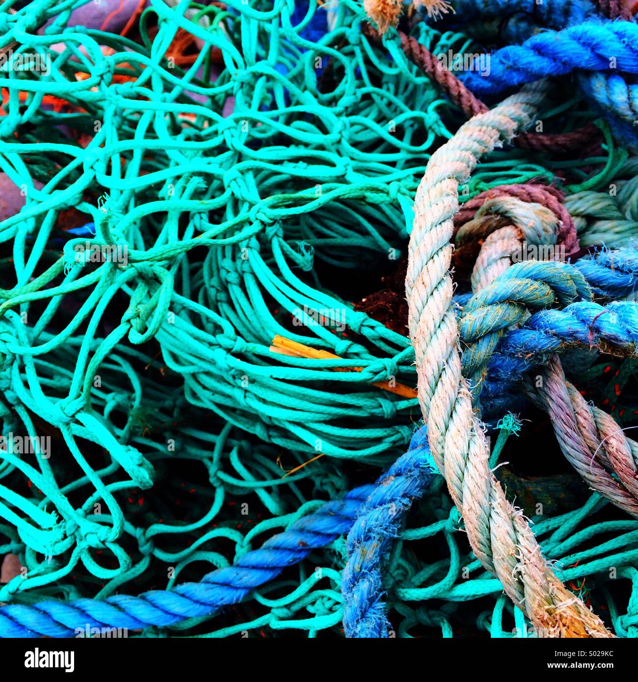 Fishing net & rope Stock Photo Alamy