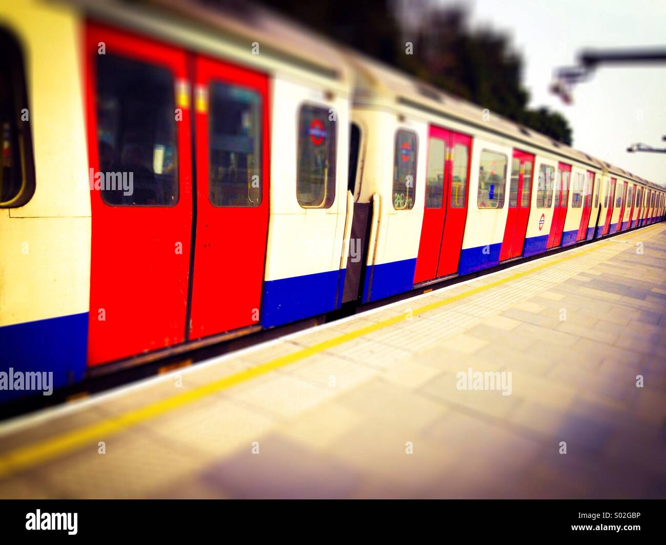 London underground train at platform Stock Photo Alamy