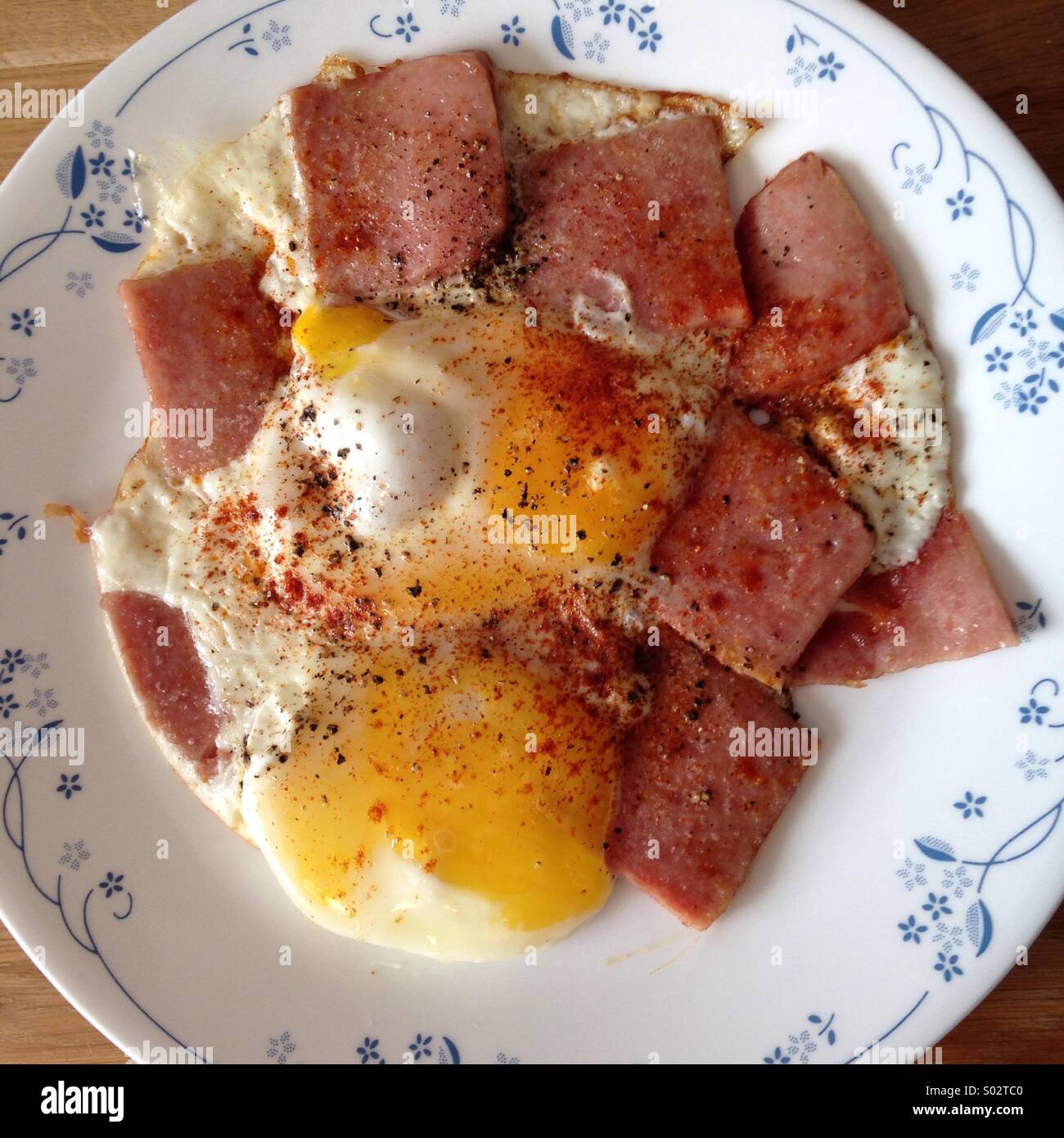 Ham and eggs Stock Photo - Alamy