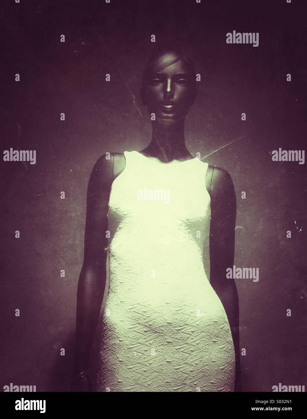 Black female mannequin hires stock photography and images Alamy