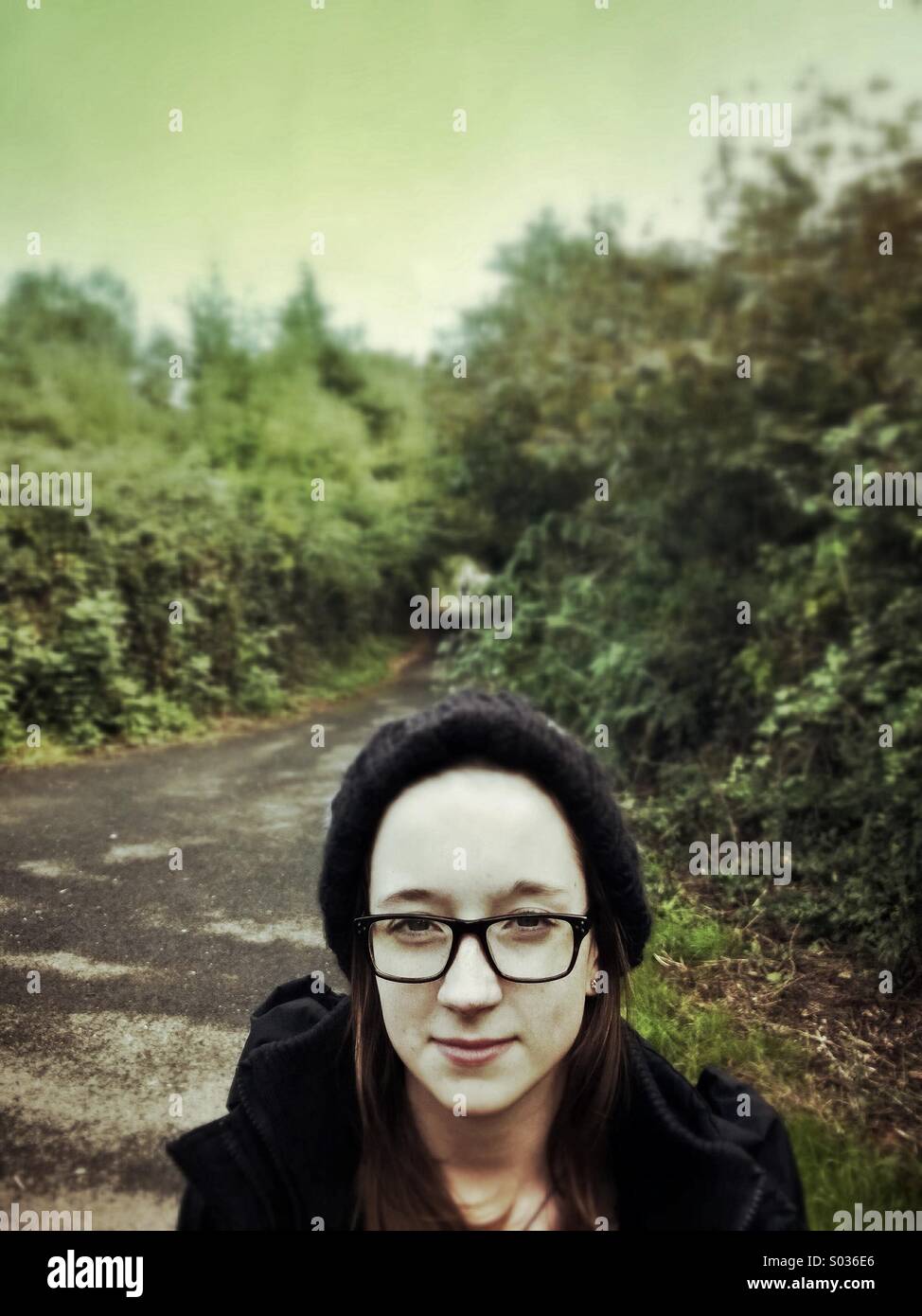 Happy smiling girl hi-res stock photography and images - Alamy