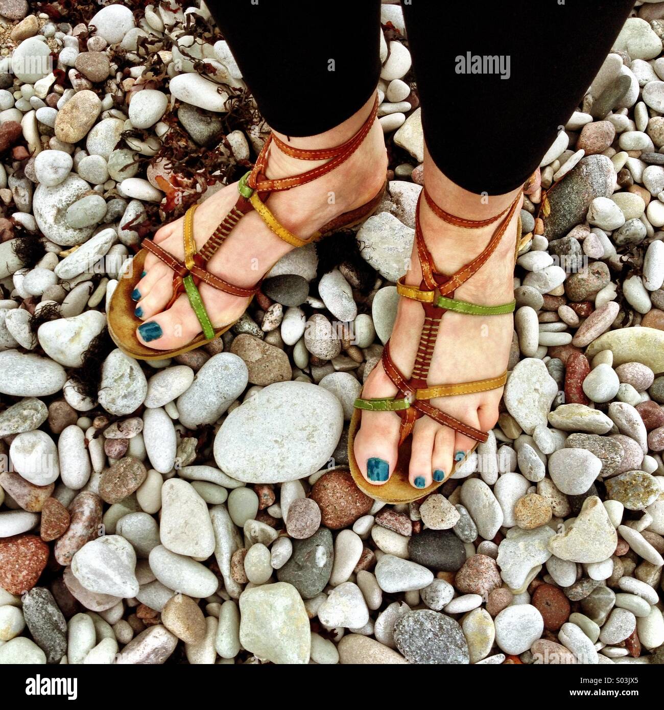 beach shoes for pebbles