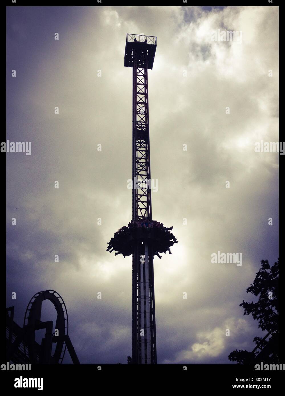 Detonator ride hi-res stock photography and images - Alamy