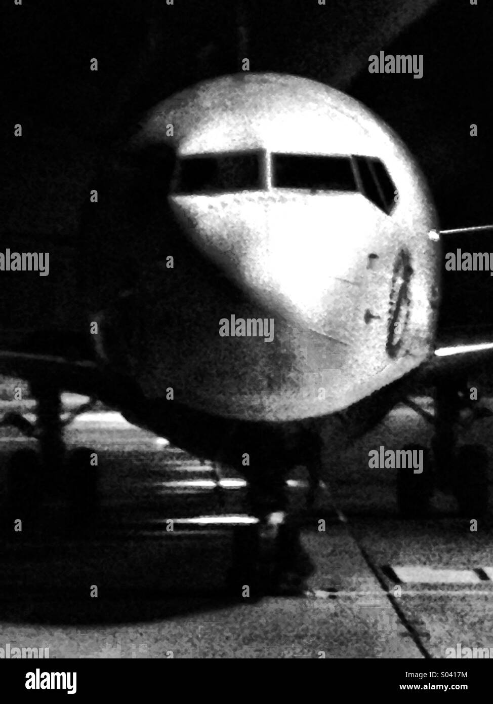 Boeing 737 Black and White Stock Photos & Images - Alamy