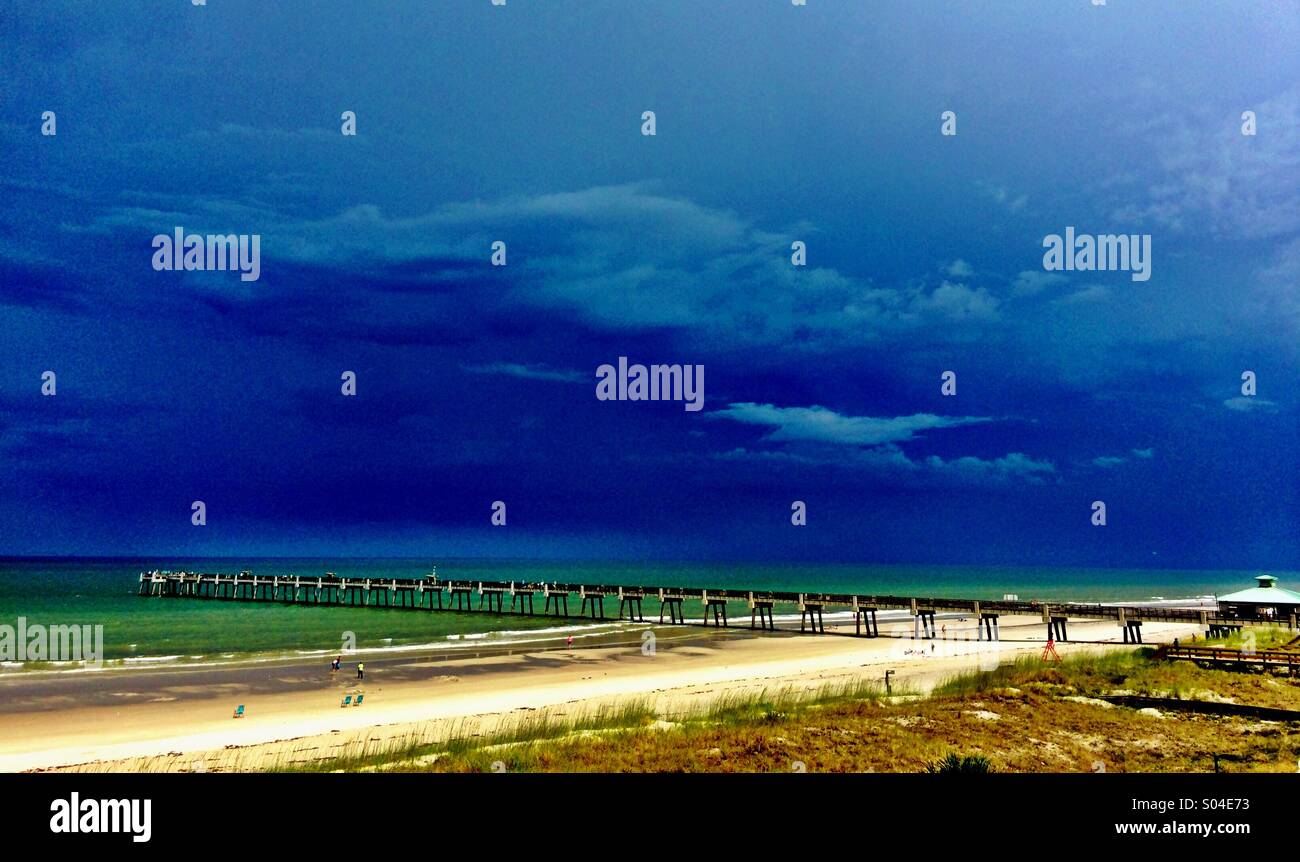 Jacksonville Beach Pier Stock Photo Alamy