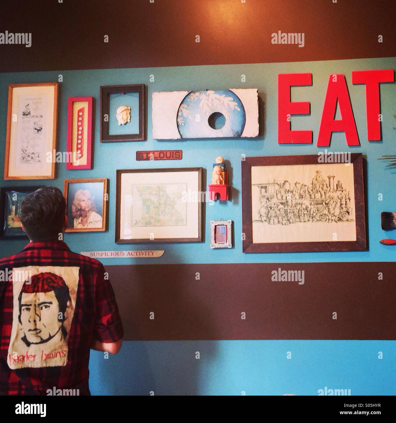 Restaurant outlet wall decor