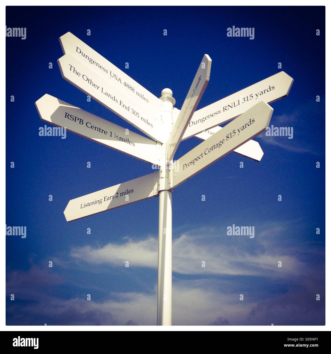 Multiple direction signs hires stock photography and images Alamy