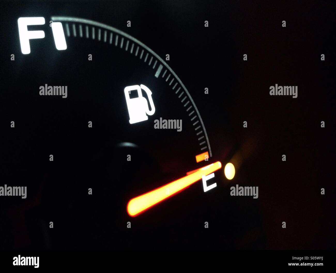 Out of gas hires stock photography and images Alamy