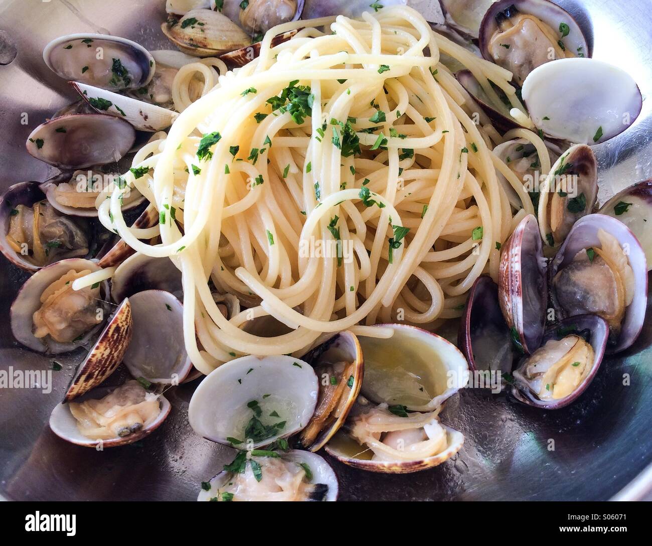 Spaghetti alle vongole clams Italian cuisine Stock Photo