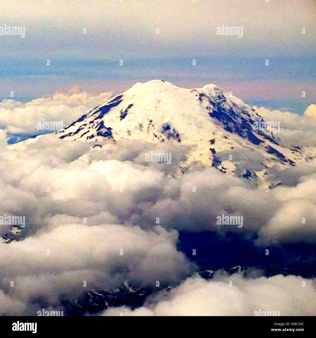 Mt rainier volcano hi-res stock photography and images - Alamy
