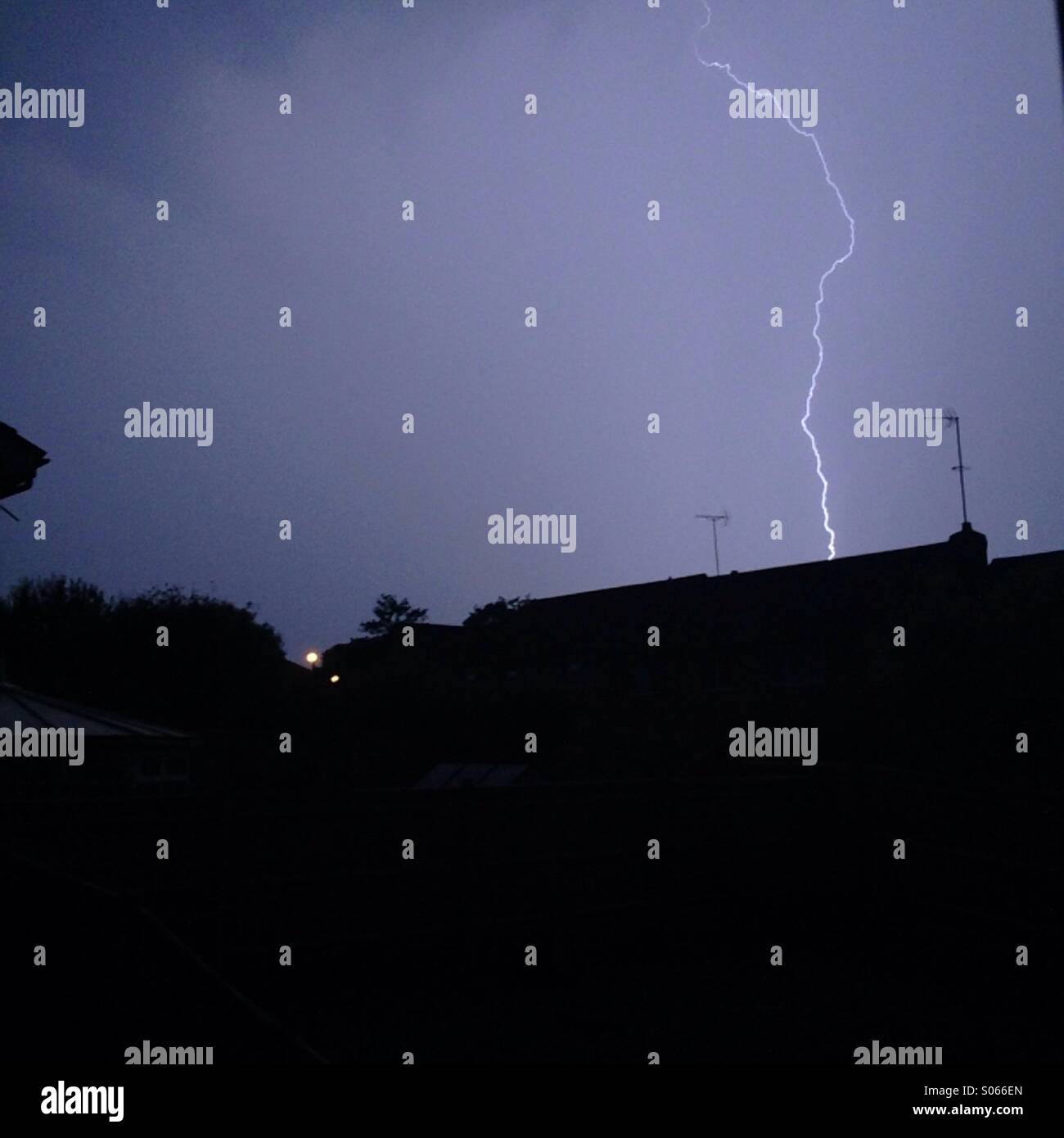 Blue lightning bolt hi-res stock photography and images - Alamy