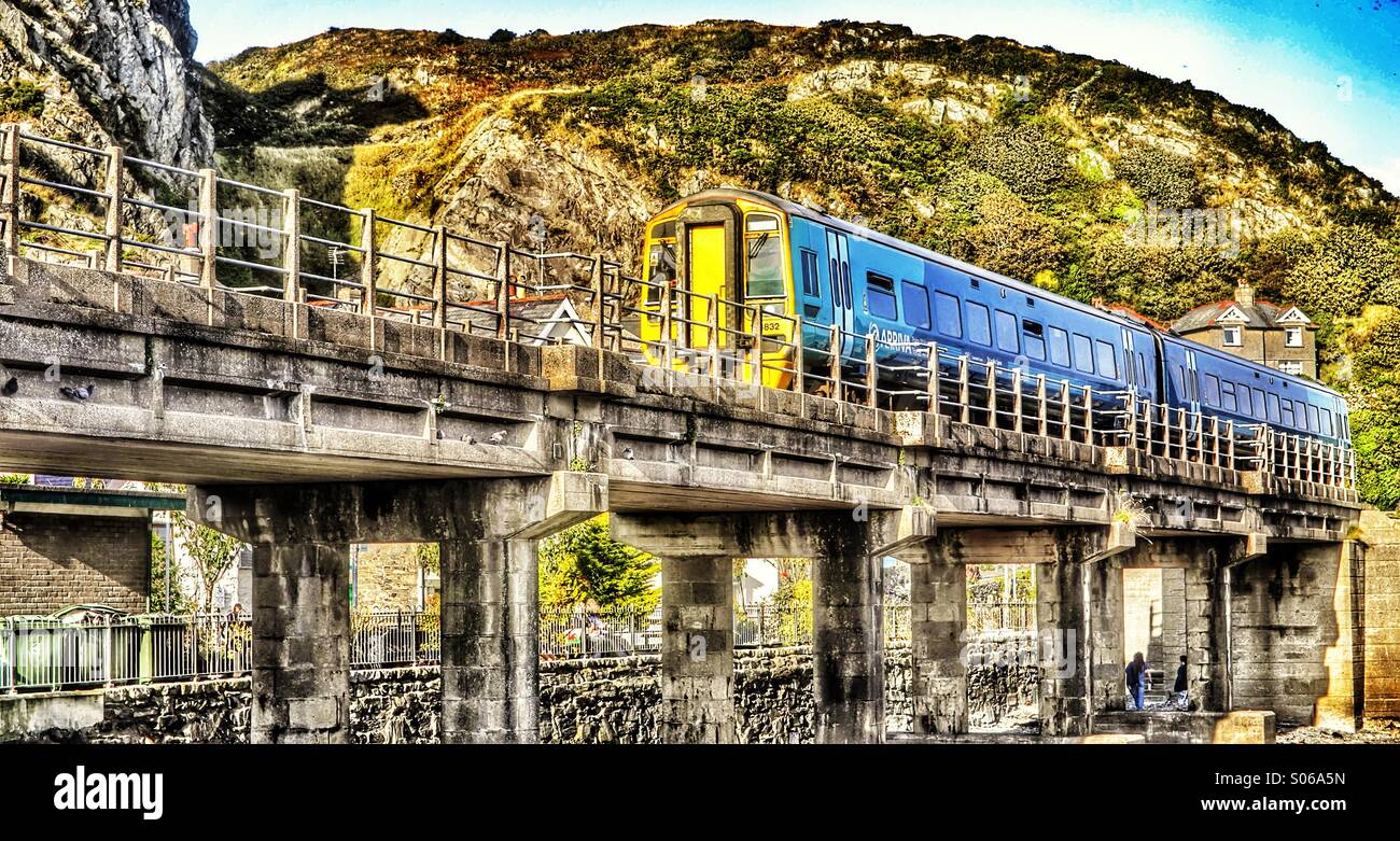 North wales coast railway line hi-res stock photography and images - Alamy