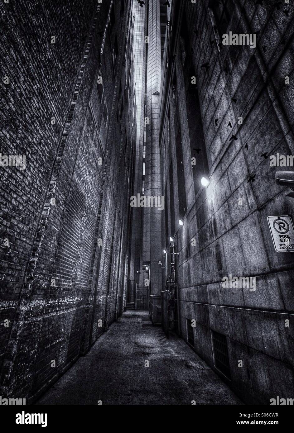 Scary Alleyway High Resolution Stock Photography And Images Alamy Scary Alleyway High Resolution Stock Photography And Images Alamy