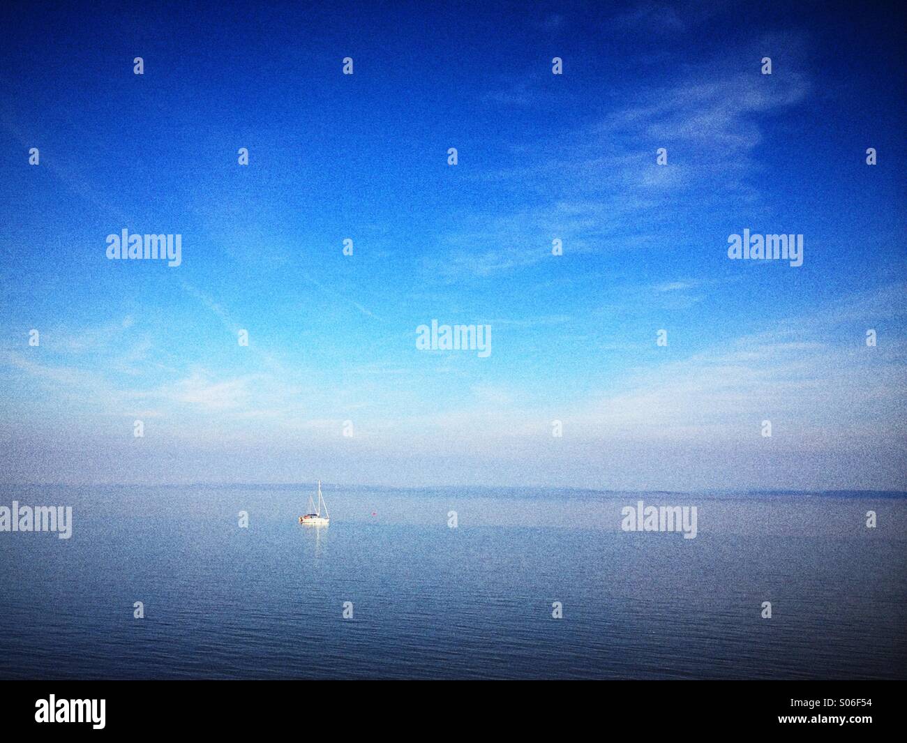 Empty sea hi-res stock photography and images - Alamy