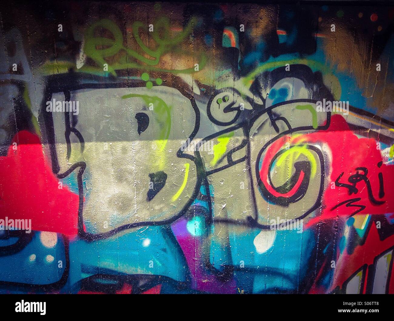 Graffitti mural hi-res stock photography and images - Alamy