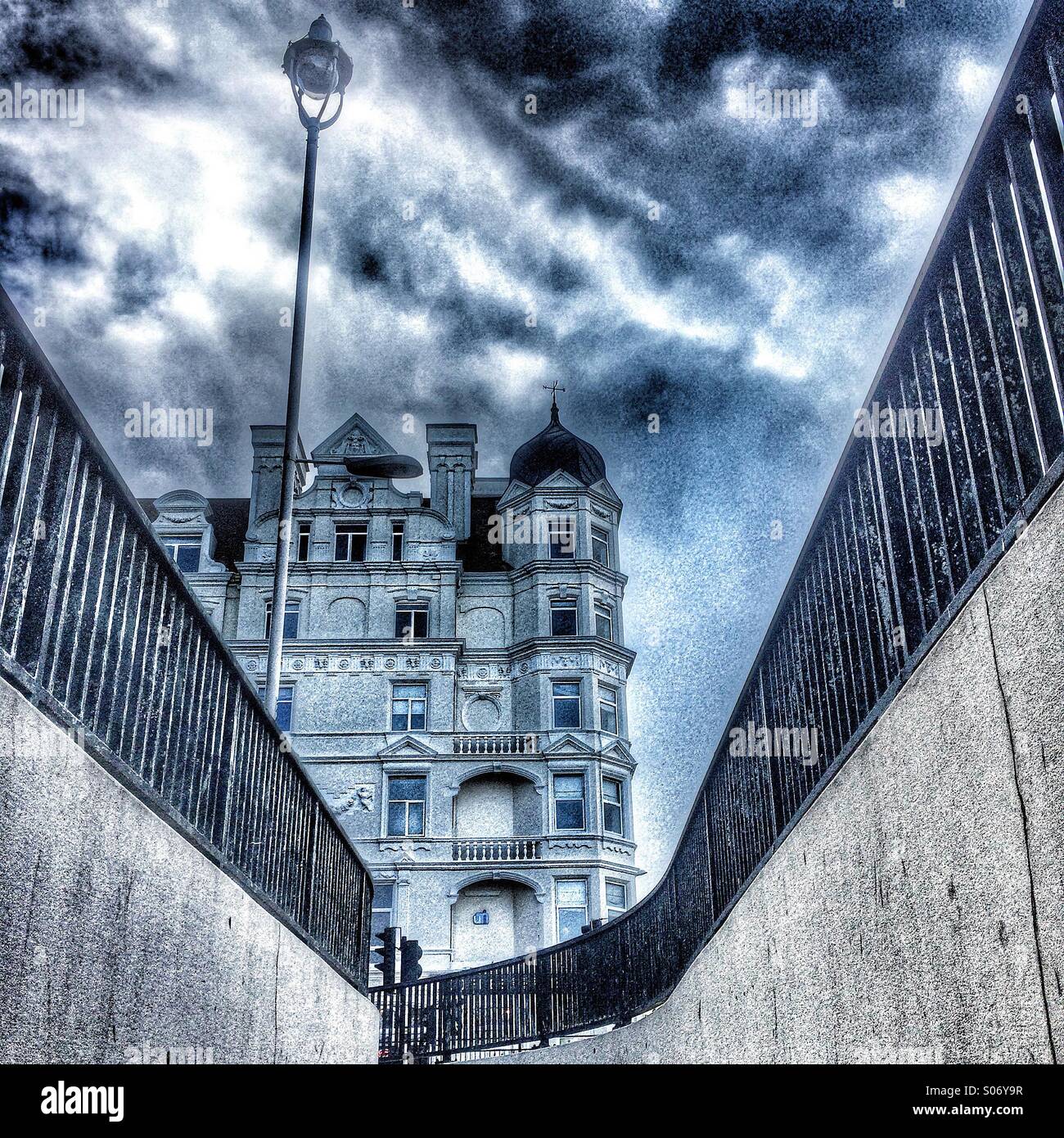 Rising View