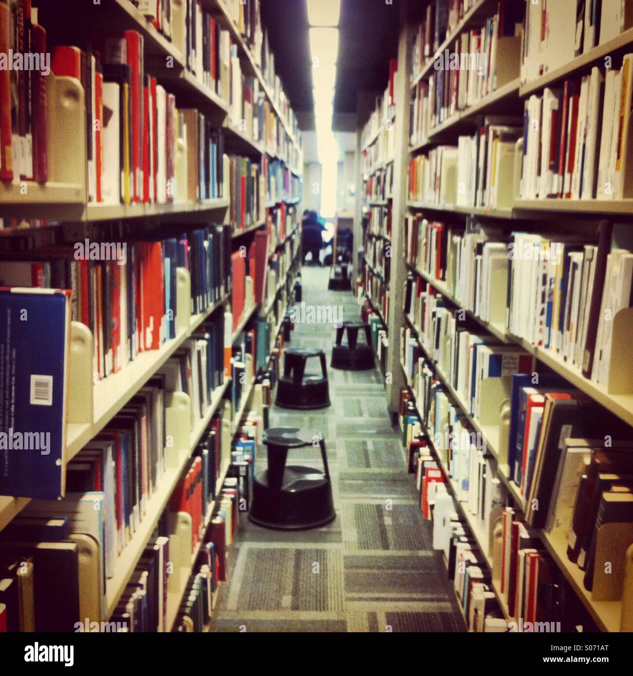 Library books hi-res stock photography and images - Alamy