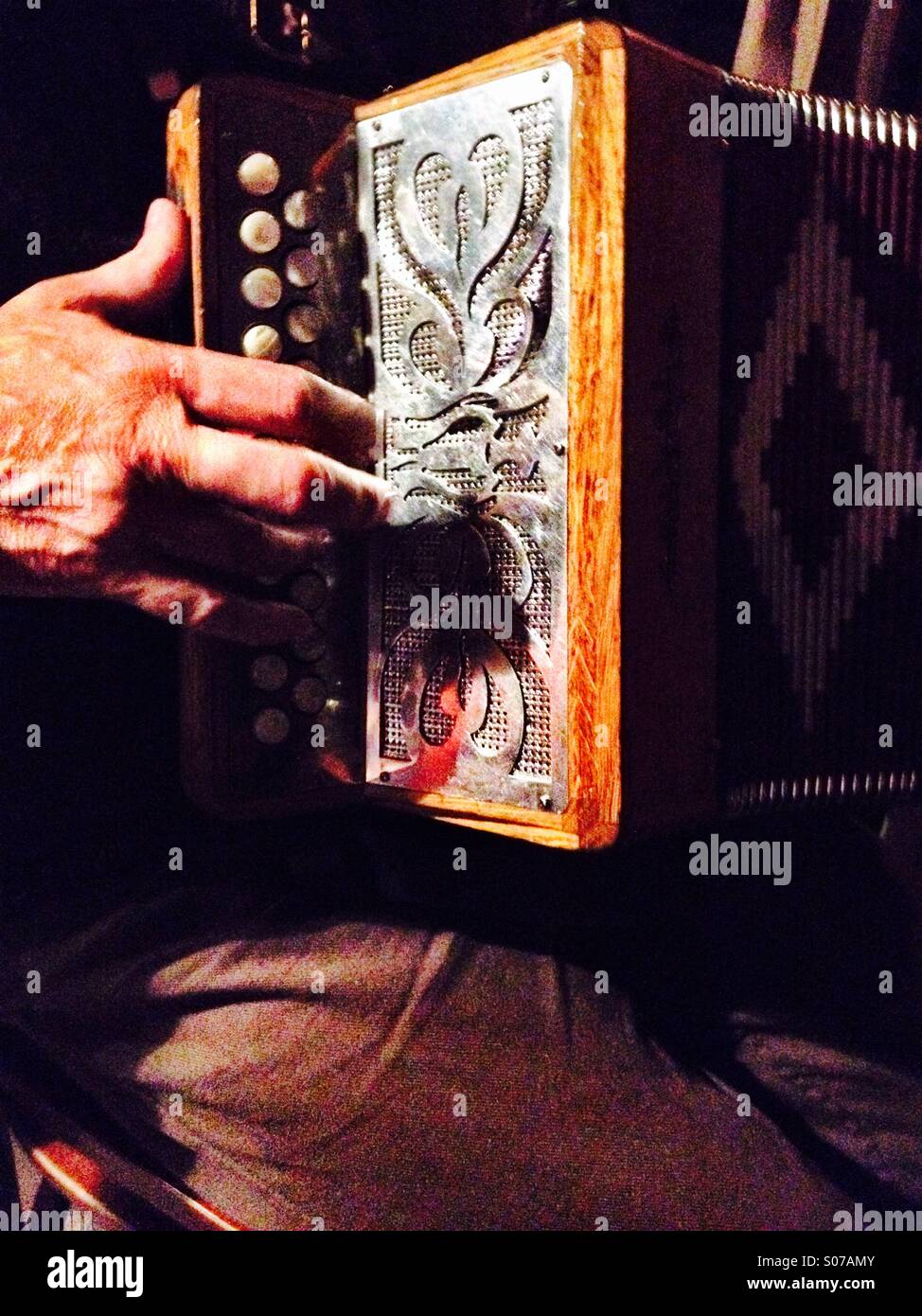 Irish accordion player hires stock photography and images Alamy