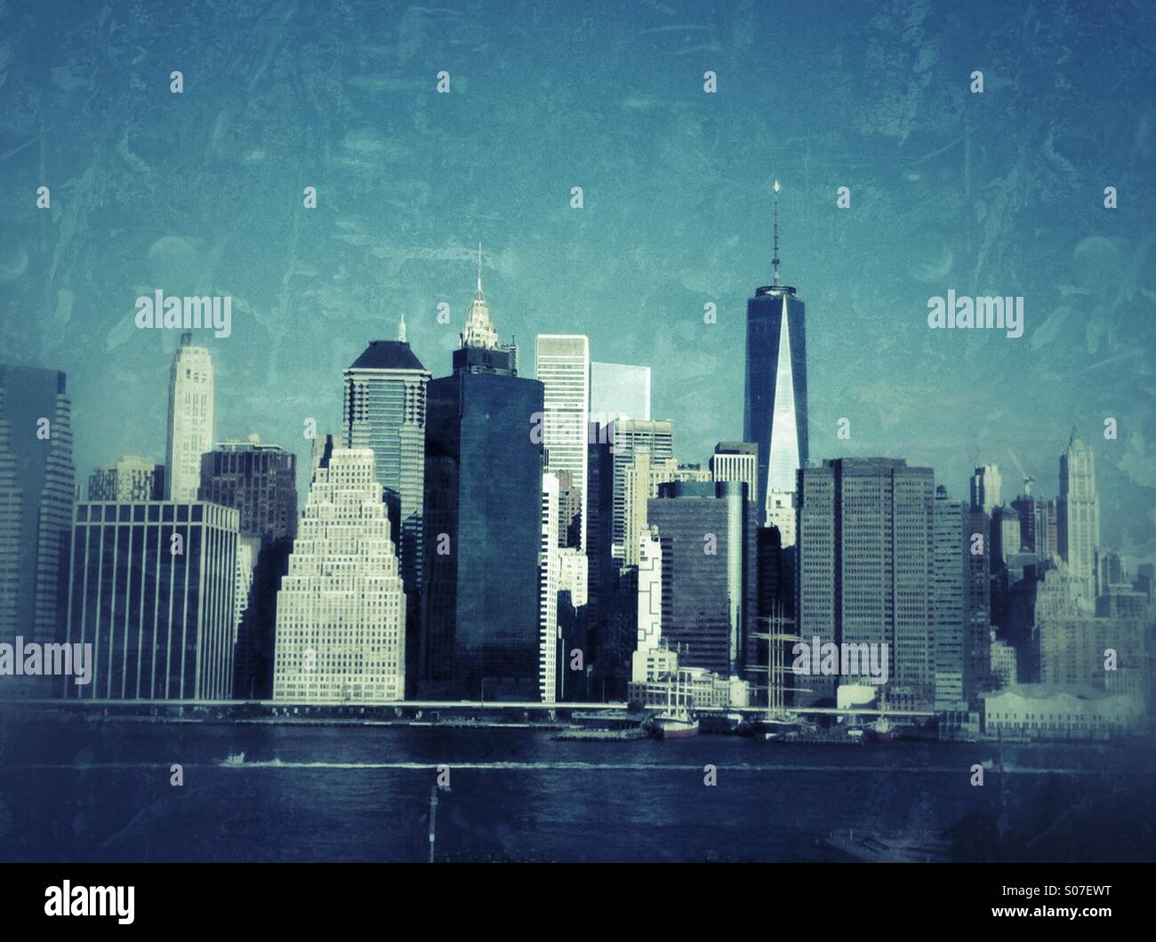 City skyline downtown manhattan hi-res stock photography and images - Alamy
