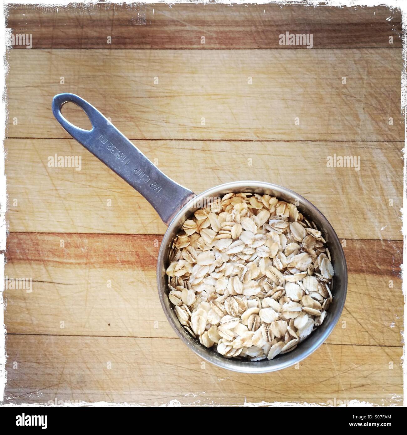 1 2 cup of oats hi-res stock photography and images - Alamy