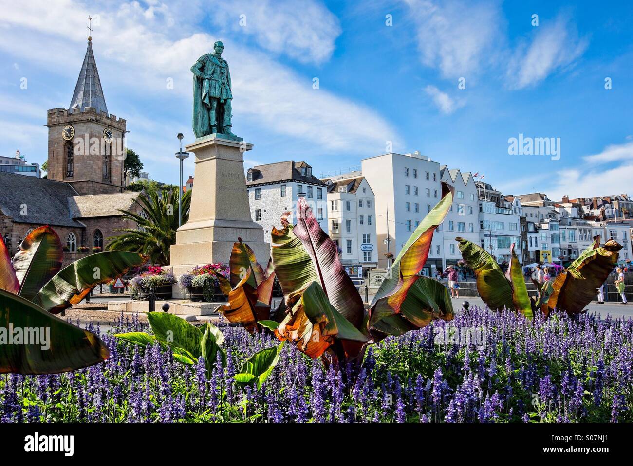 Guernseys St. Peter Port Town Church with Prince Alberts statue in