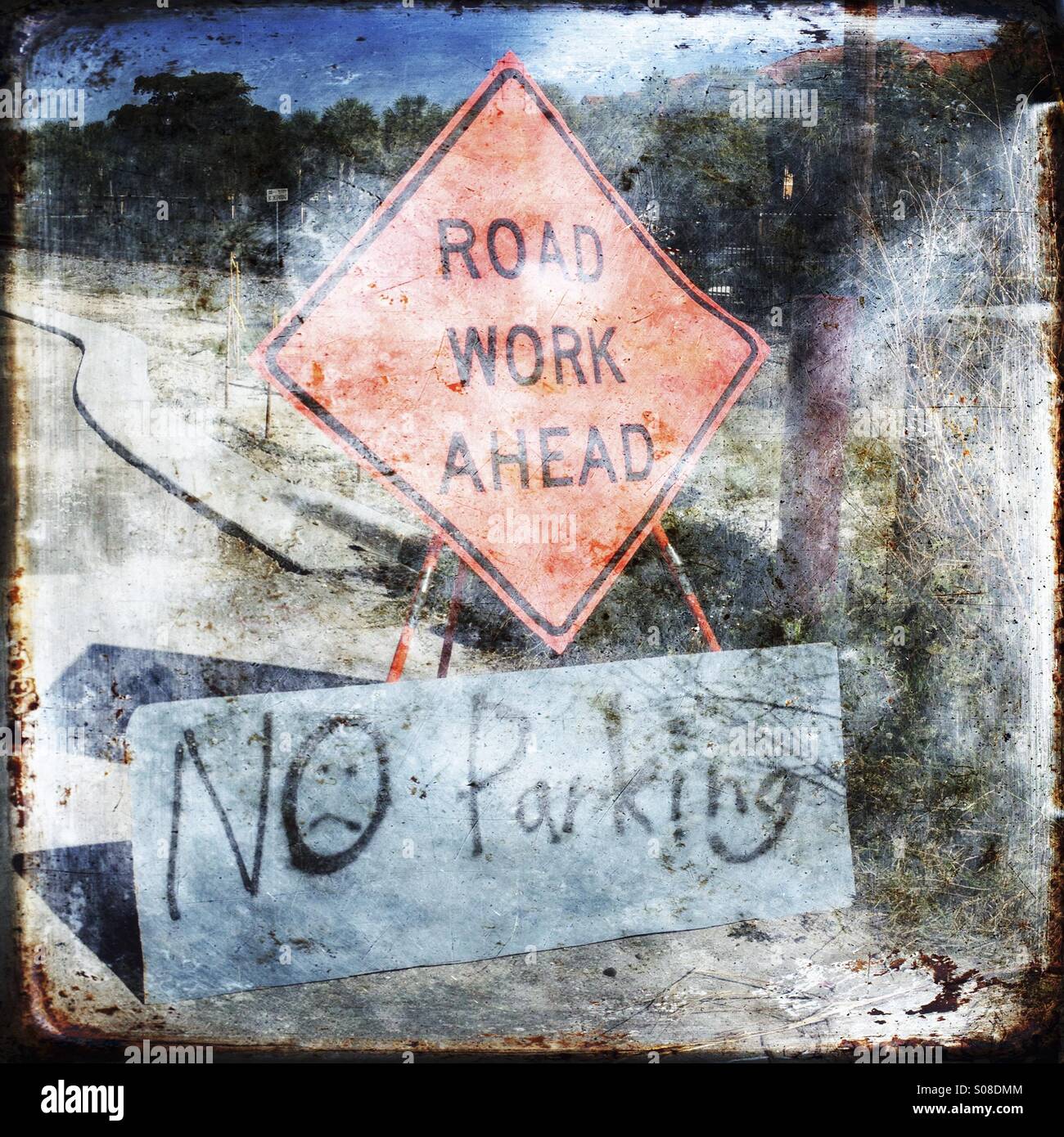 No parking warning signs hi-res stock photography and images - Alamy