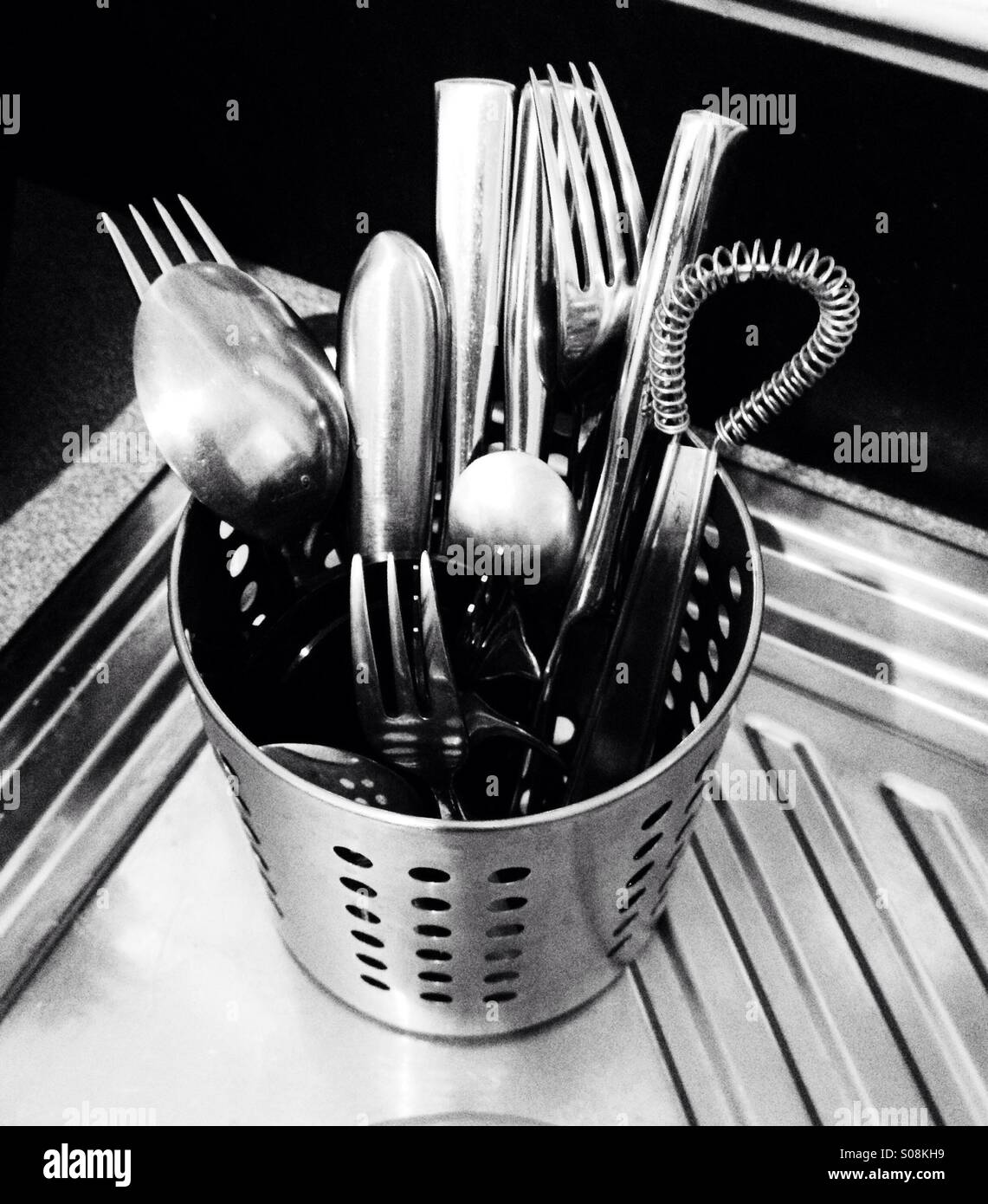 Washing utensils hires stock photography and images Alamy